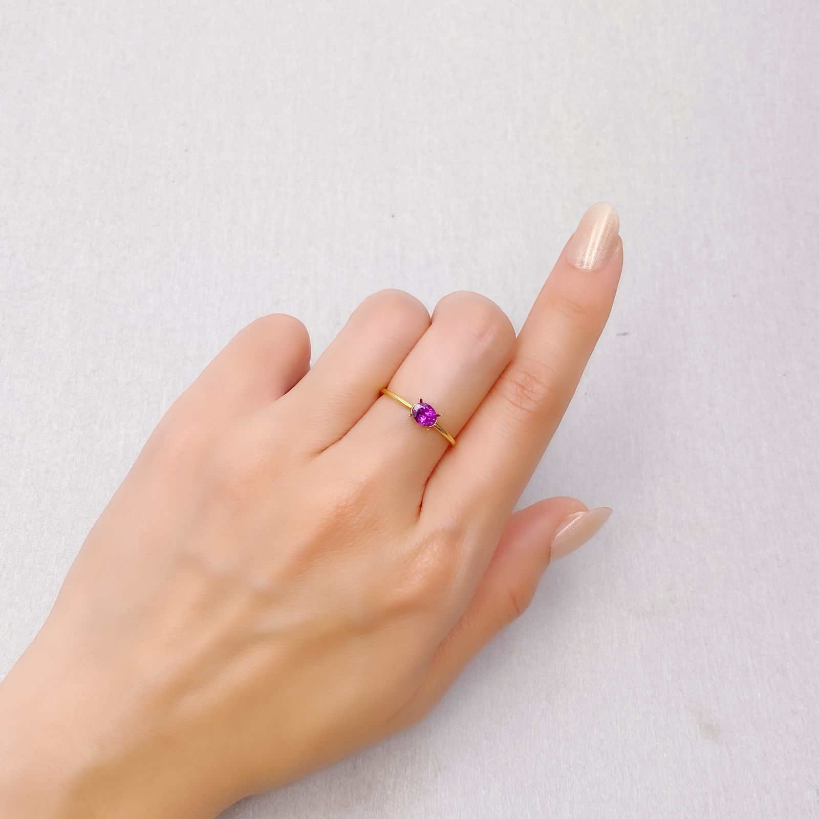 グレープガーネット ブラジル産 0.48ct [241229637]5.2x4.1mm前後