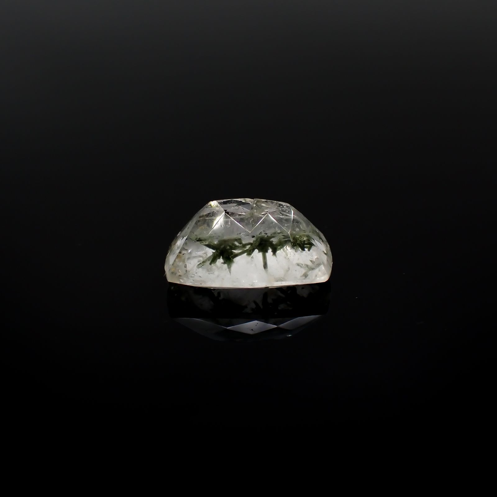 ヘデンベルジャイトインクォーツ インドネシア産 5.16ct [220917836]13.2x9.6mm前後