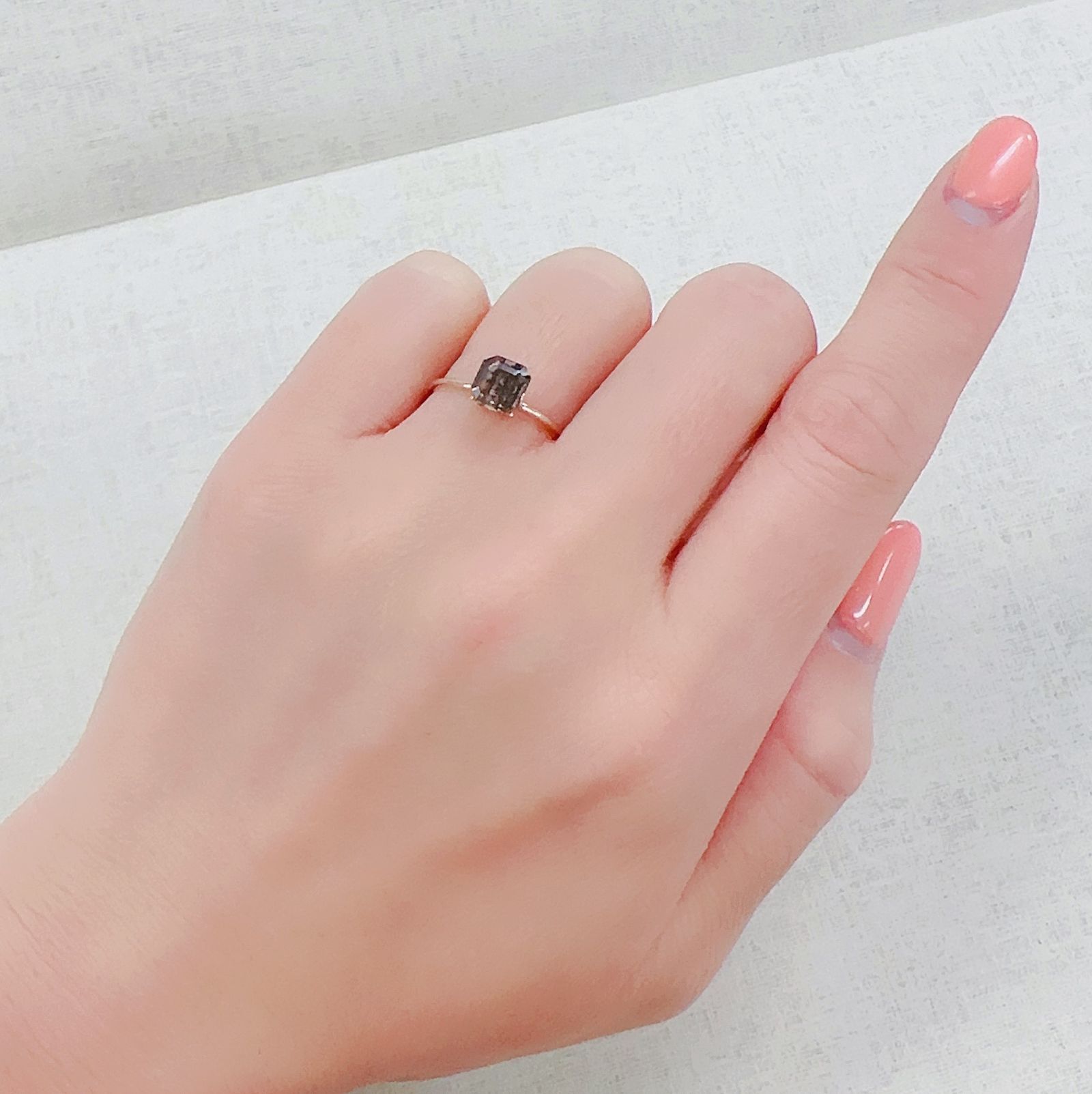 レインボースキャポライト ブラジル産 0.68ct[230320923]5.8x5.8mm前後