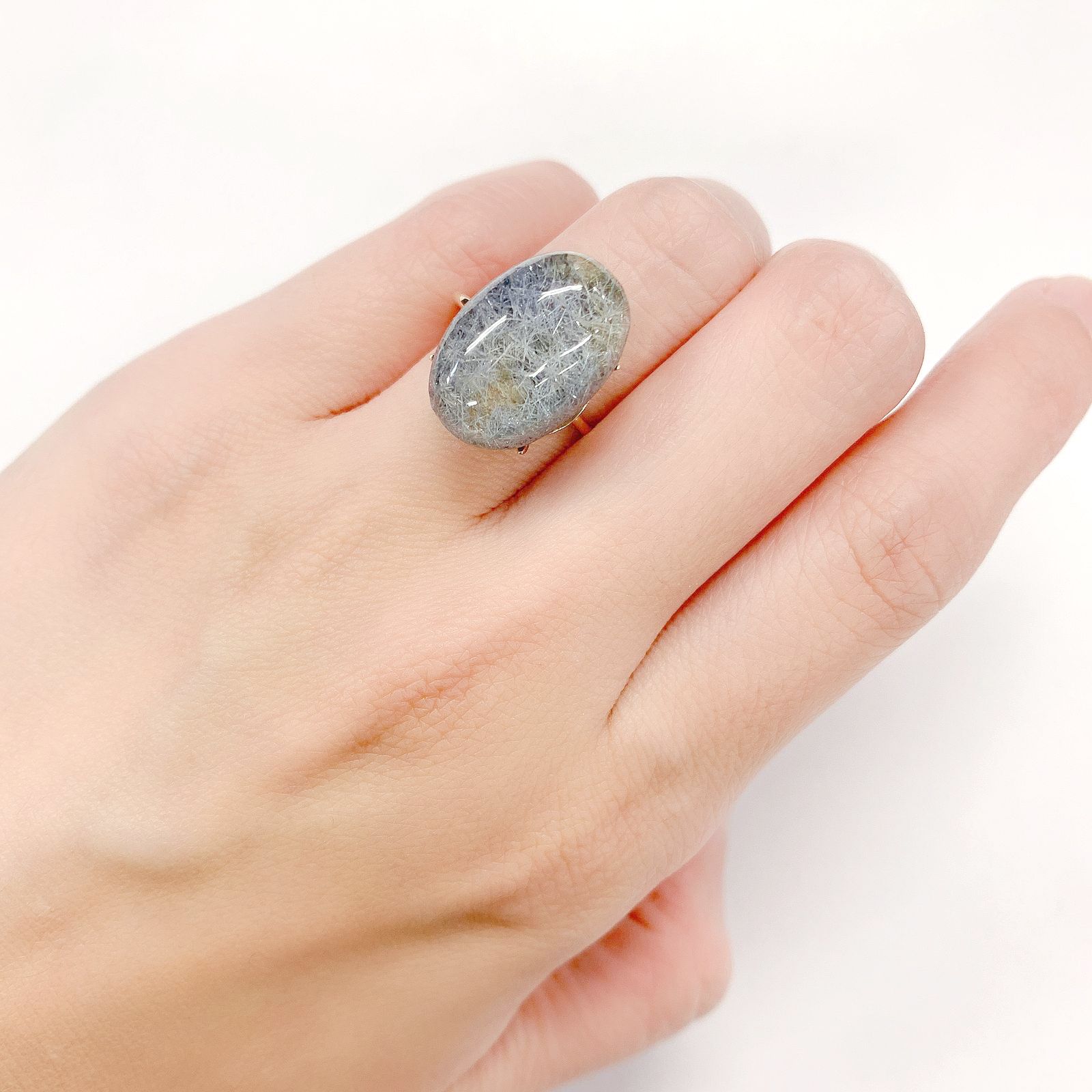 デュモルチェライトインクォーツ ブラジル産 12.18ct[230522160]17.4x11.9mm前後