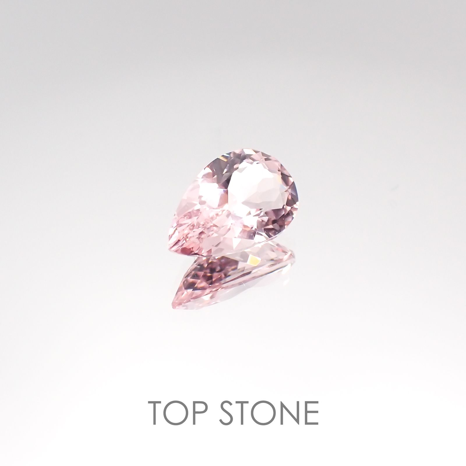 モルガナイト ナイジェリア産 ルース 1.21ct[20117405]9.5×6.2mm前後