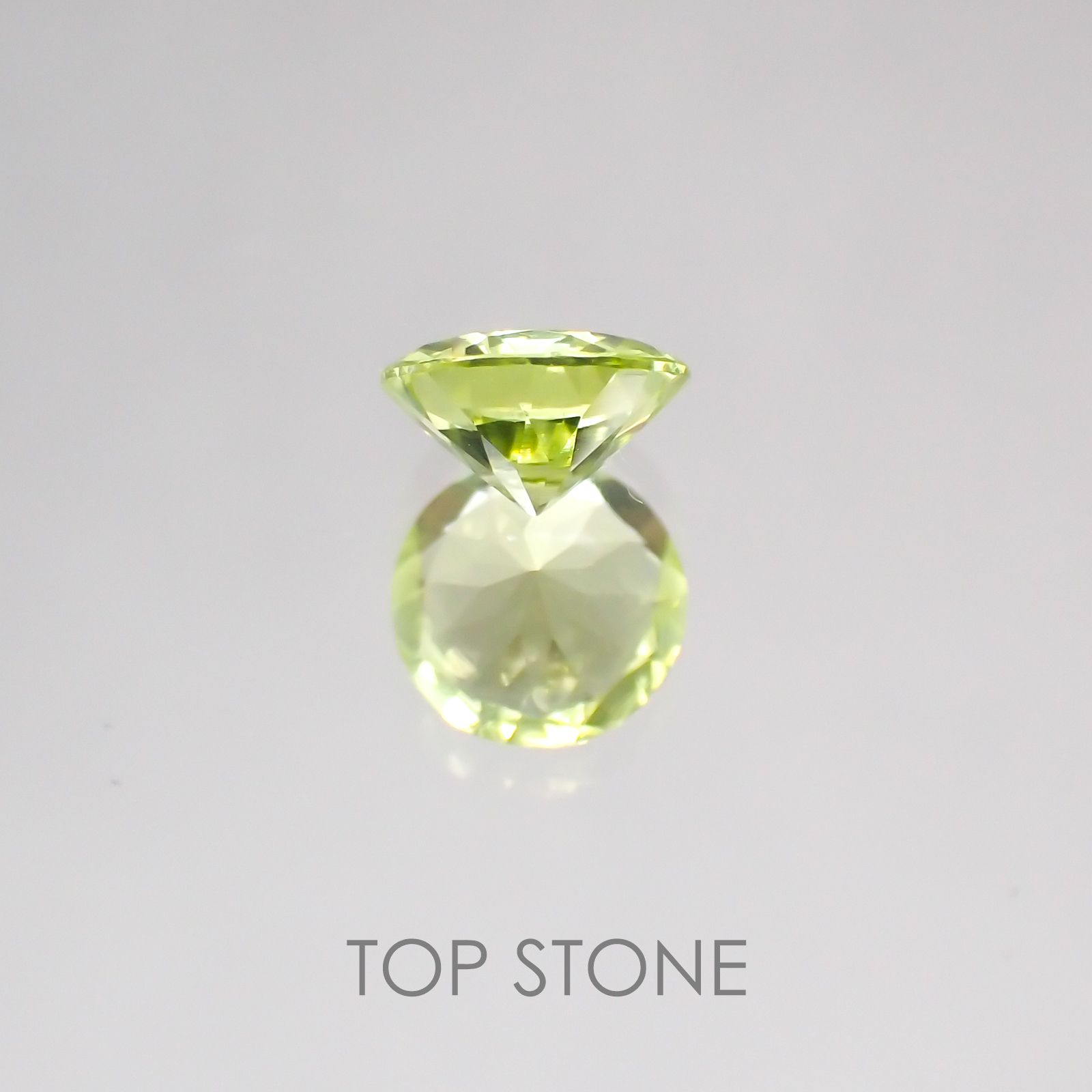 パロットクリソベリル インド産 ルース 0.42ct[20128561]4.7×4.7mm前後