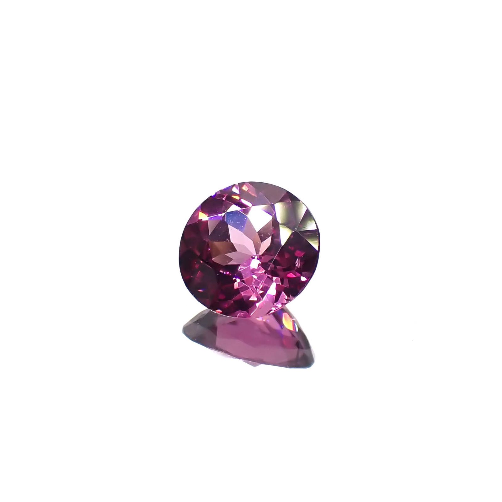 ロードライトガーネット(宝石名ロードライト・ガーネット)ブラジル産 0.87ct 識別済[230421585]6.1x6mm前後