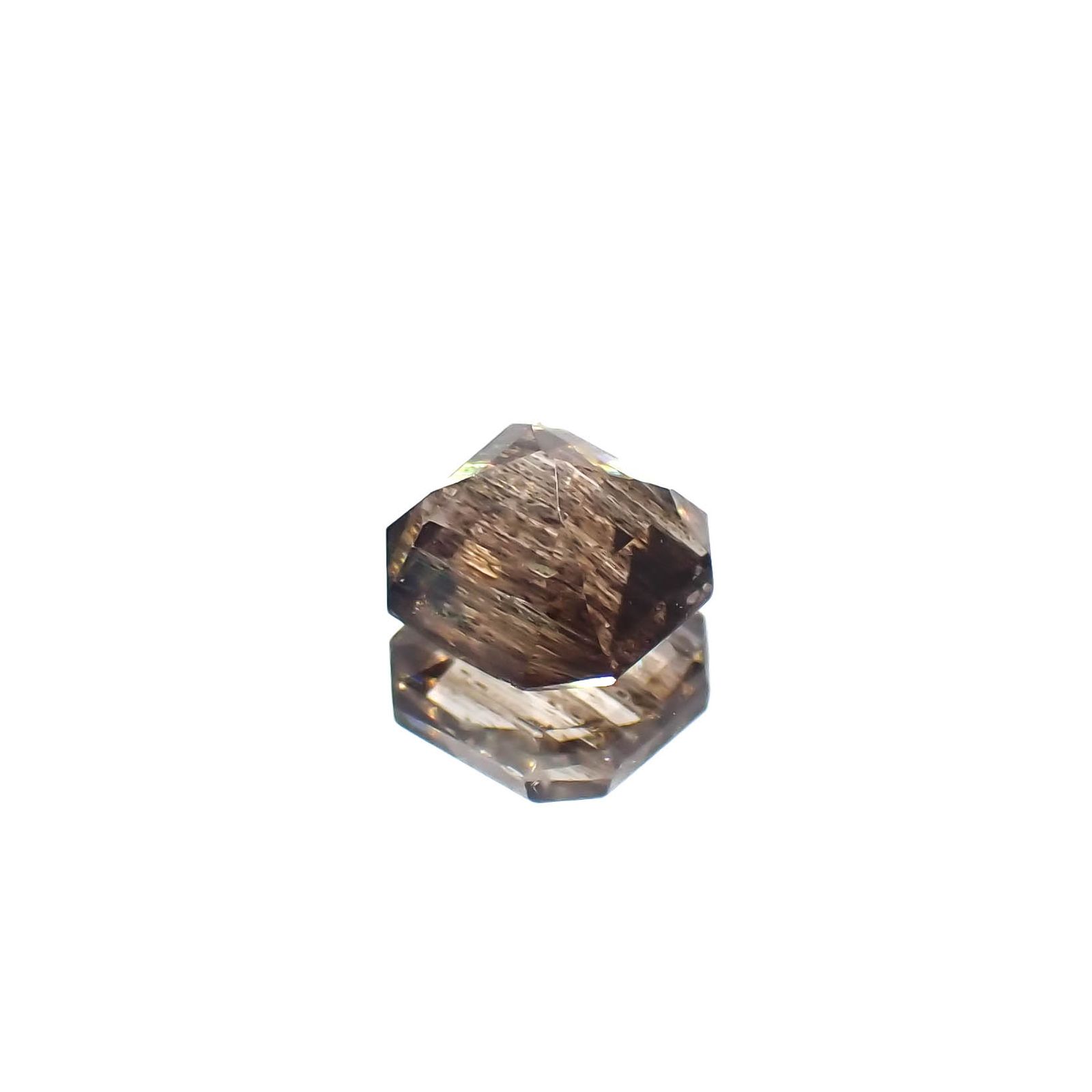 レインボースキャポライト ブラジル産 0.59ct[230320924]5.1x5mm前後