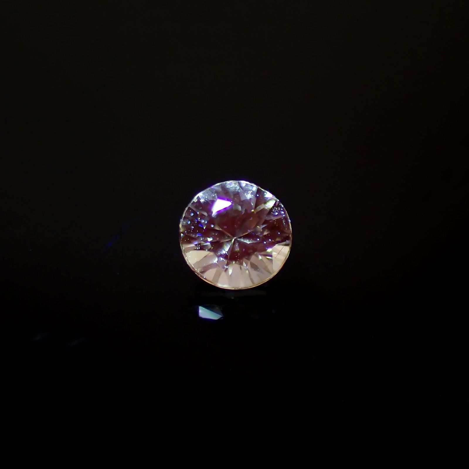 リューコガーネット ビルマ産 0.14ct [230923494]3x3mm前後