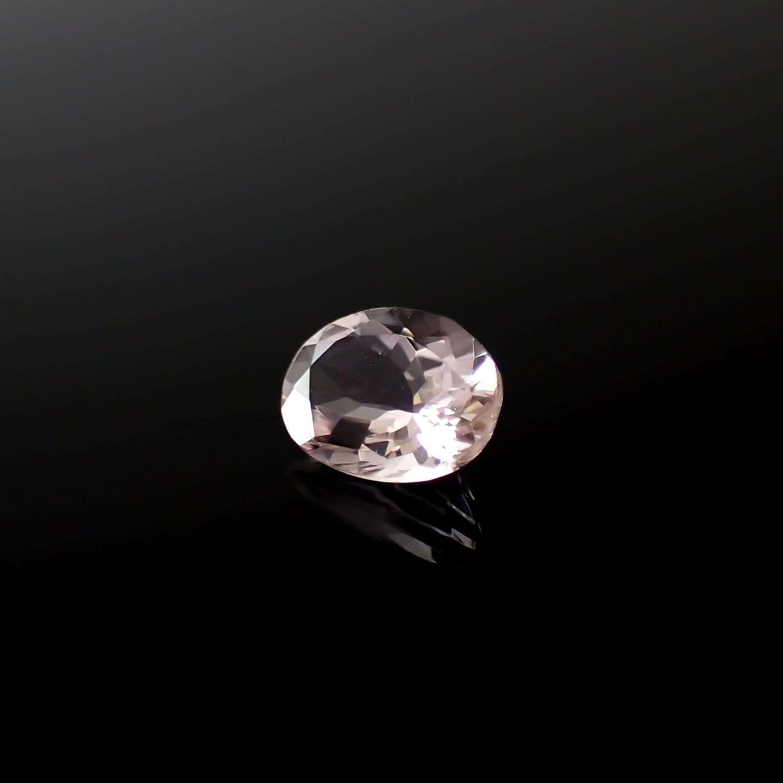 モルガナイト ブラジル産 0.55ct[240326769]6.8x4.7mm前後