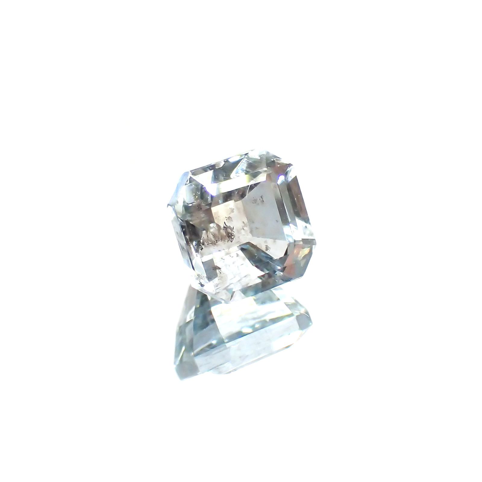 アベンチュリンアクアマリン ナイジェリア産 2.11ct / 7.1x7mm前後 [260114454]