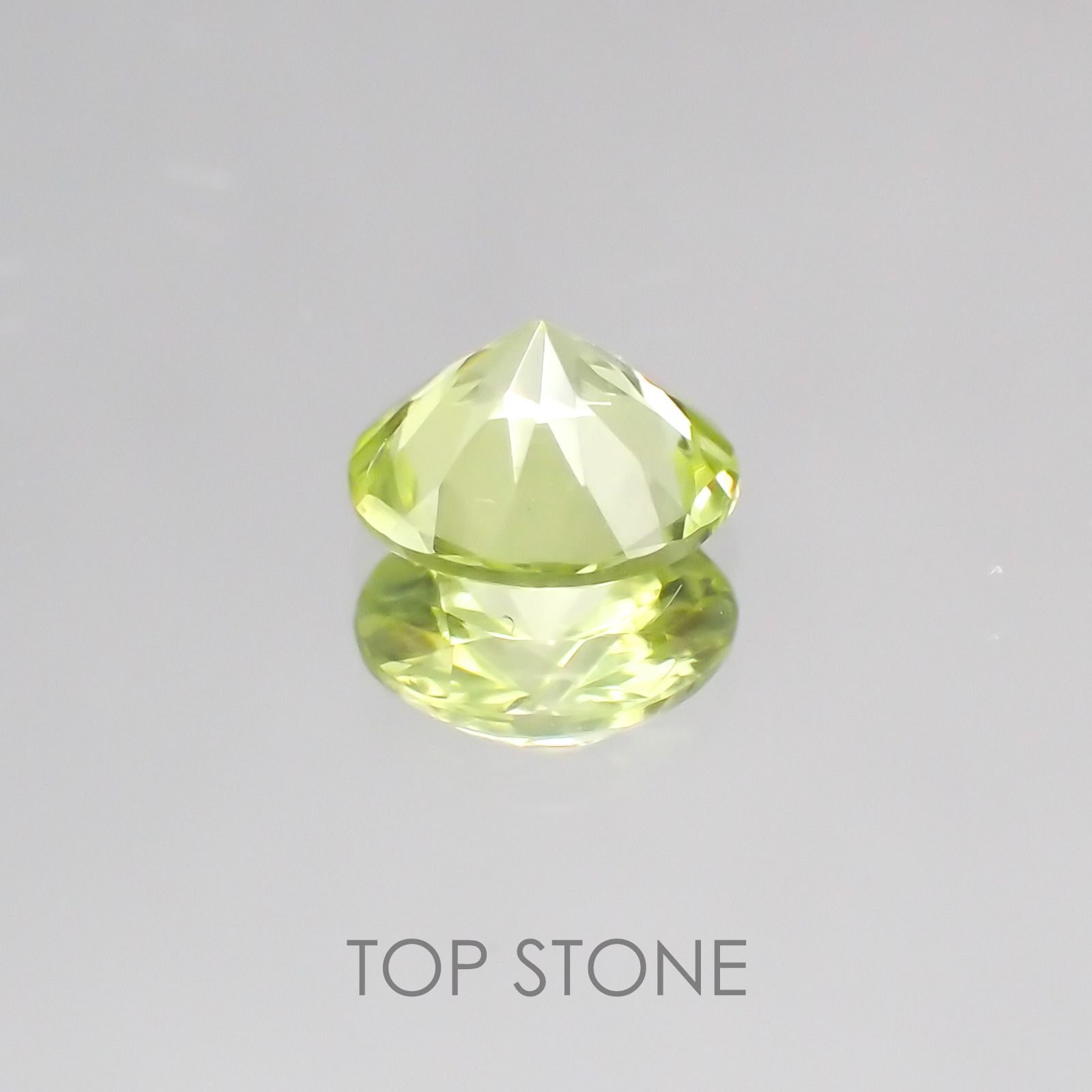 パロットクリソベリル インド産 ルース 0.42ct[20128561]4.7×4.7mm前後