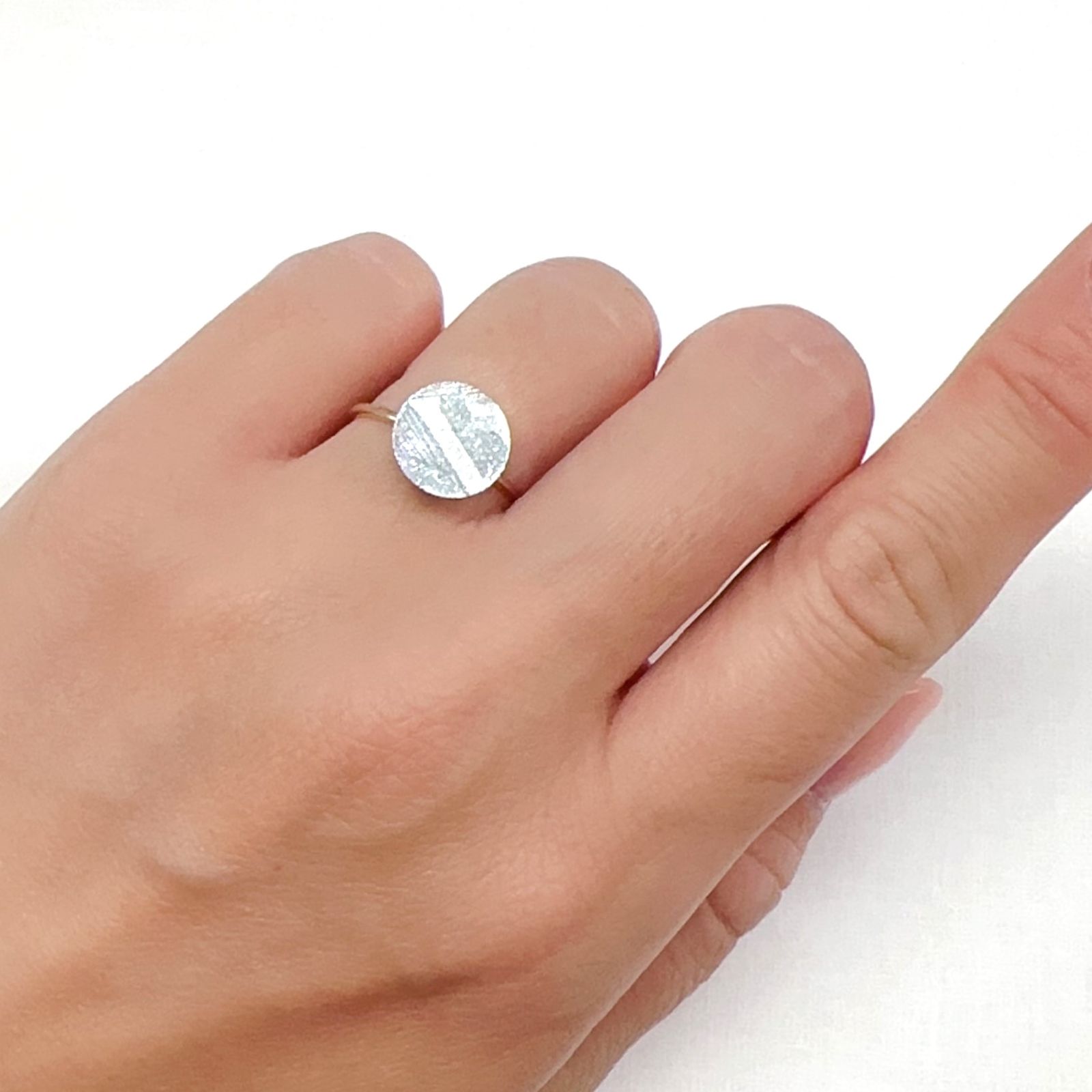 アルタイ隕石 発見地:中国 1.64ct[240125570]10x10mm前後