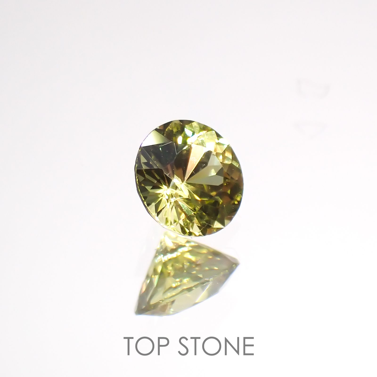 クリソベリル(宝石名クリソベリル)マダガスカル産 0.29ct 識別済[220114487]3.9x3.9mm前後