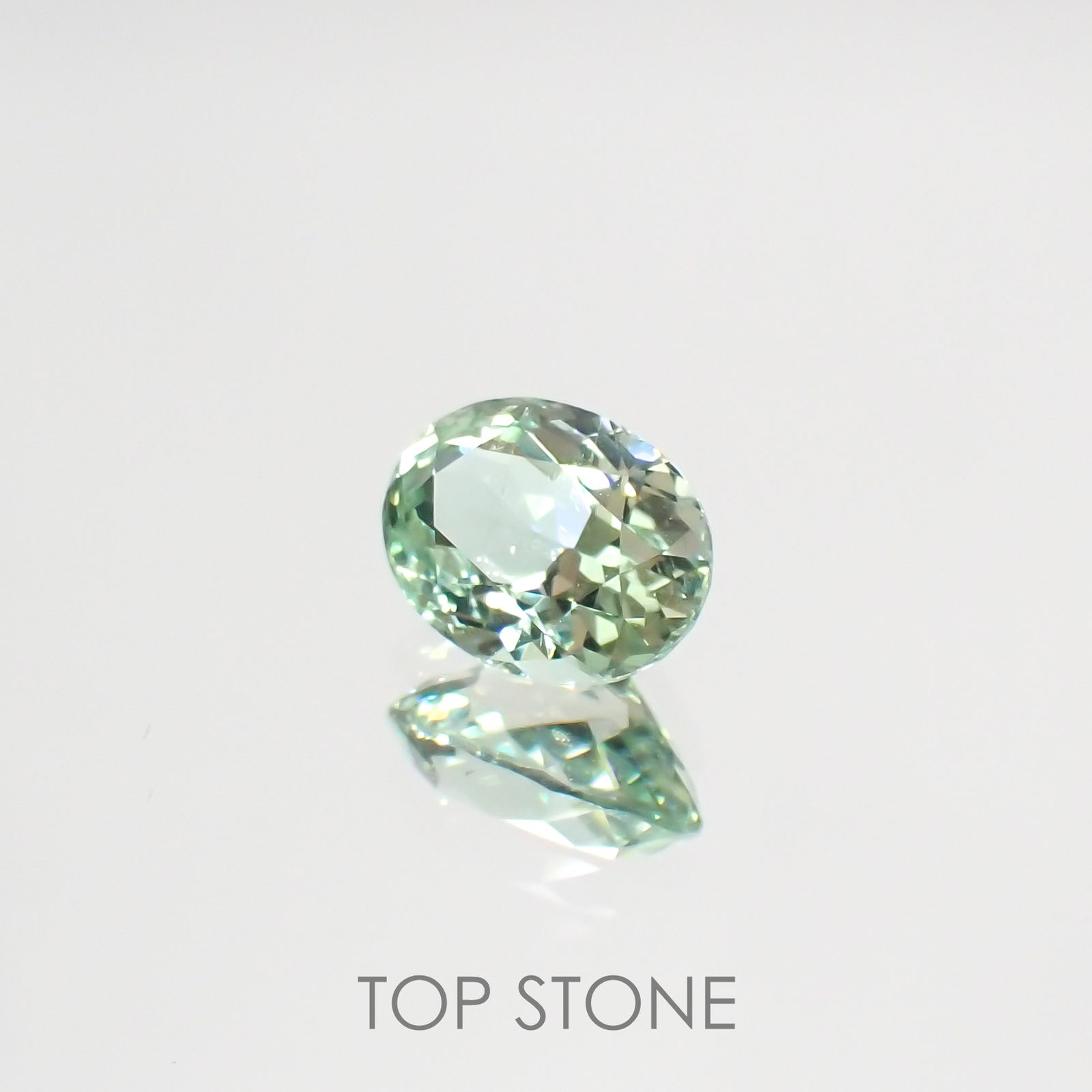 バナジウムコーネルピン(宝石名コーネルピン)タンザニア・タンガ州産 1.34ct 識別済[220115634]7.7x5.8mm前後