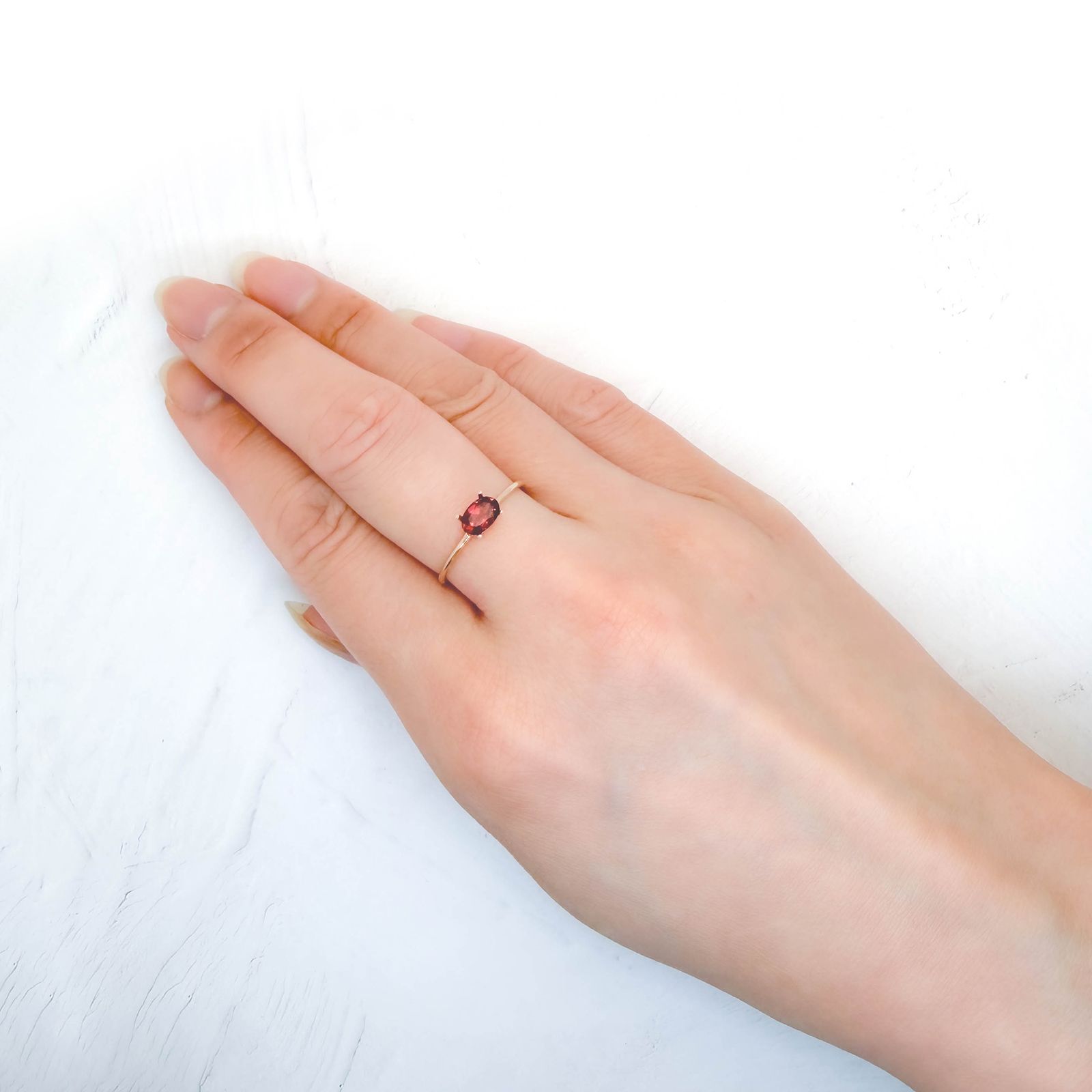 ◇ランダムセレクト◇パイロープアルマンディンガーネット モザンビーク産 約0.50ct / 6.1x4.1mm前後 [260532205-PAC]