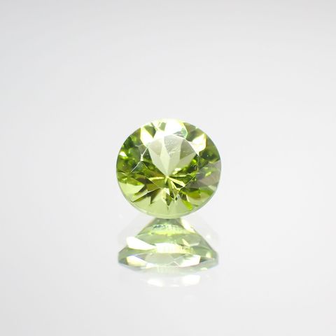 ペリドット(宝石名ペリドット) パキスタン産 1.05ct 識別済[210813075]6.3×6.3mm前後