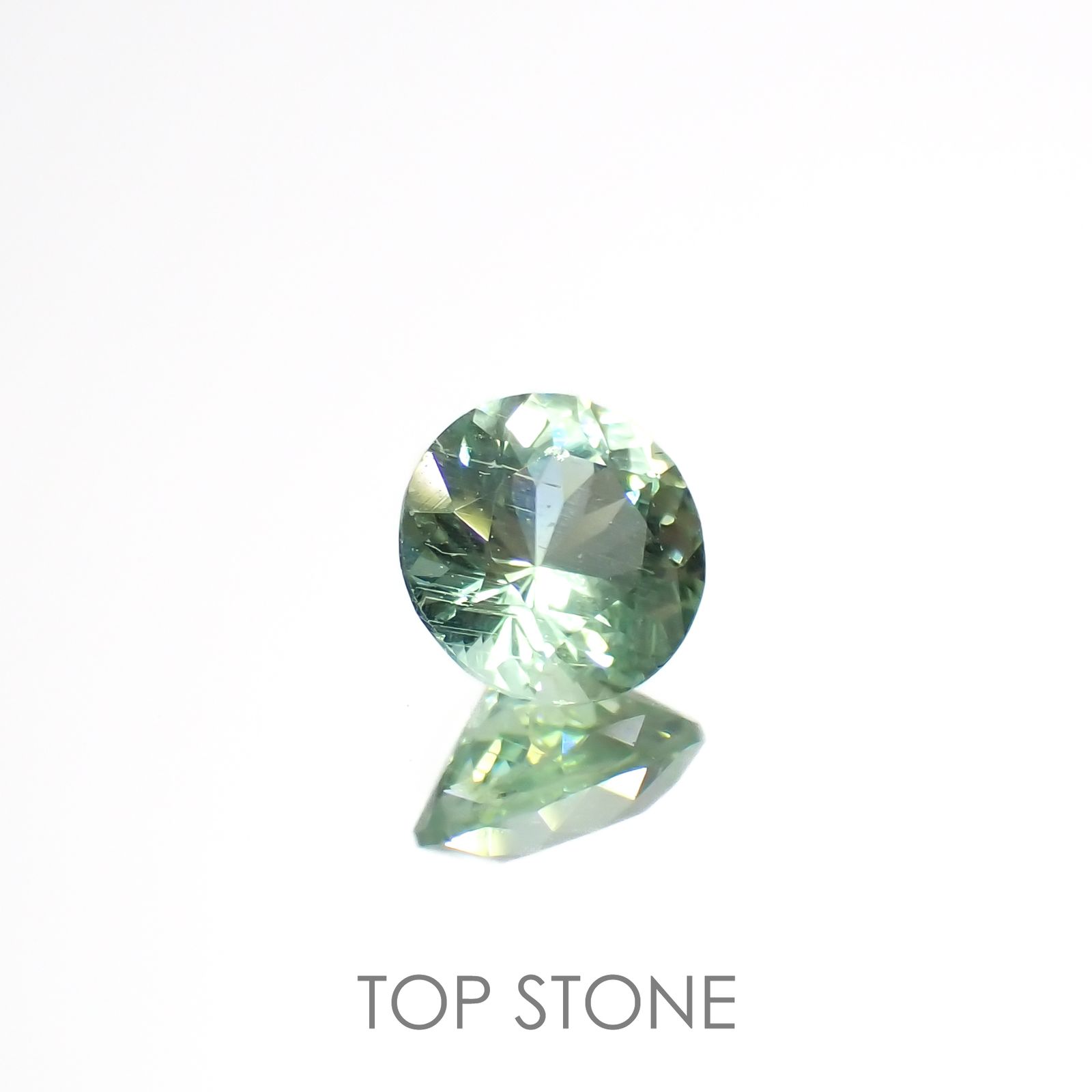 バナジウムコーネルピン(宝石名コーネルピン)タンザニア・タンガ州産 0.47ct 識別済[220716761]5x5mm前後
