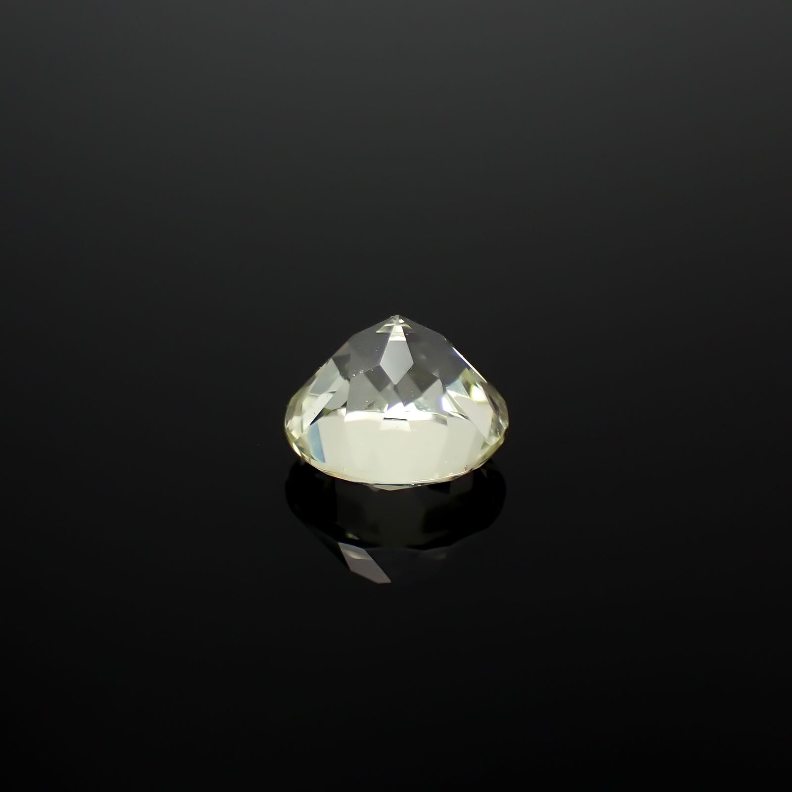 トリフェーン アフガニスタン/ブラジル産 2.07ct[240628442]7.7x7.6mm前後