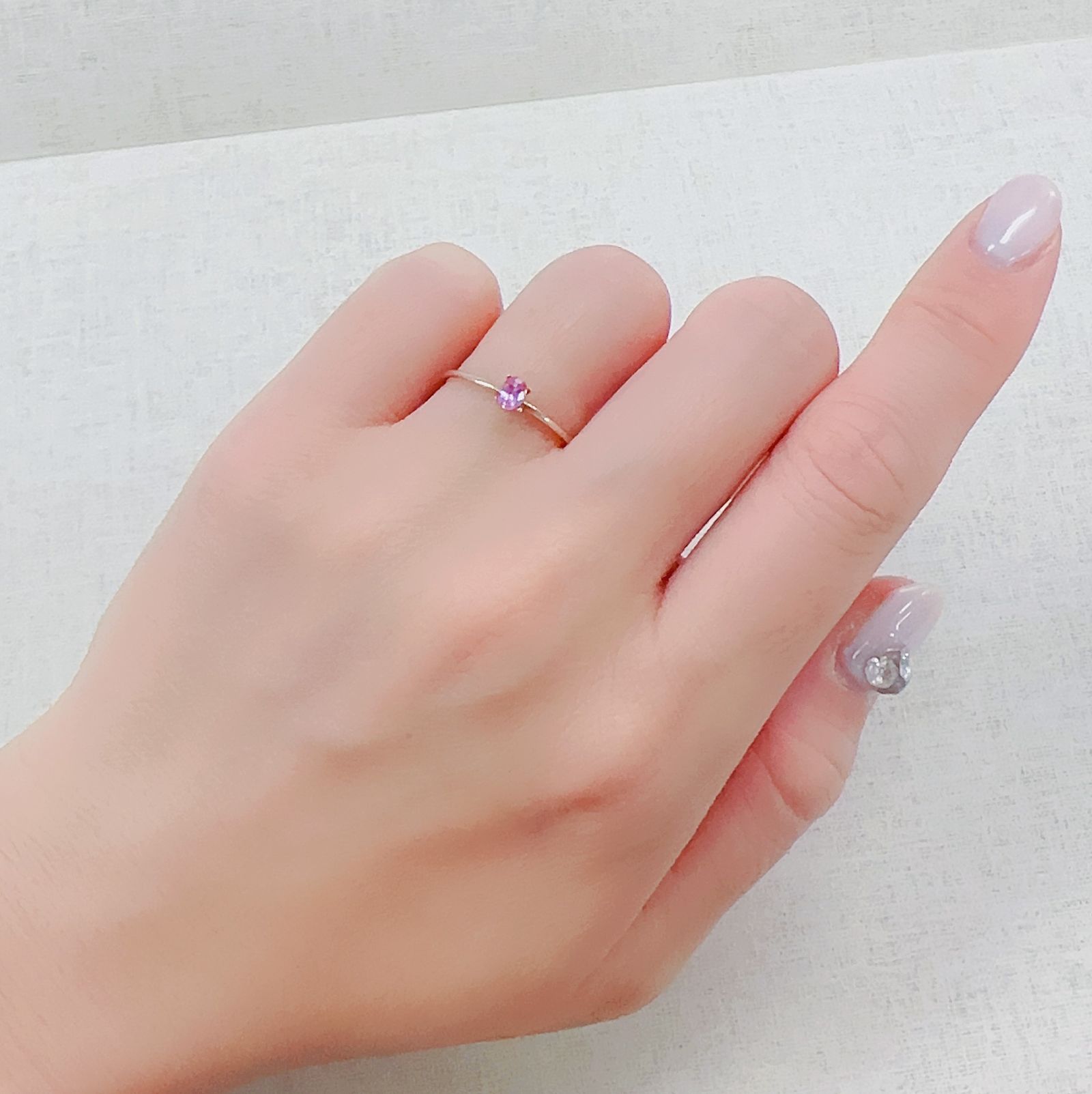ネオンピンクサファイア スリランカ産 0.17ct[230421528]3.8x2.7mm前後