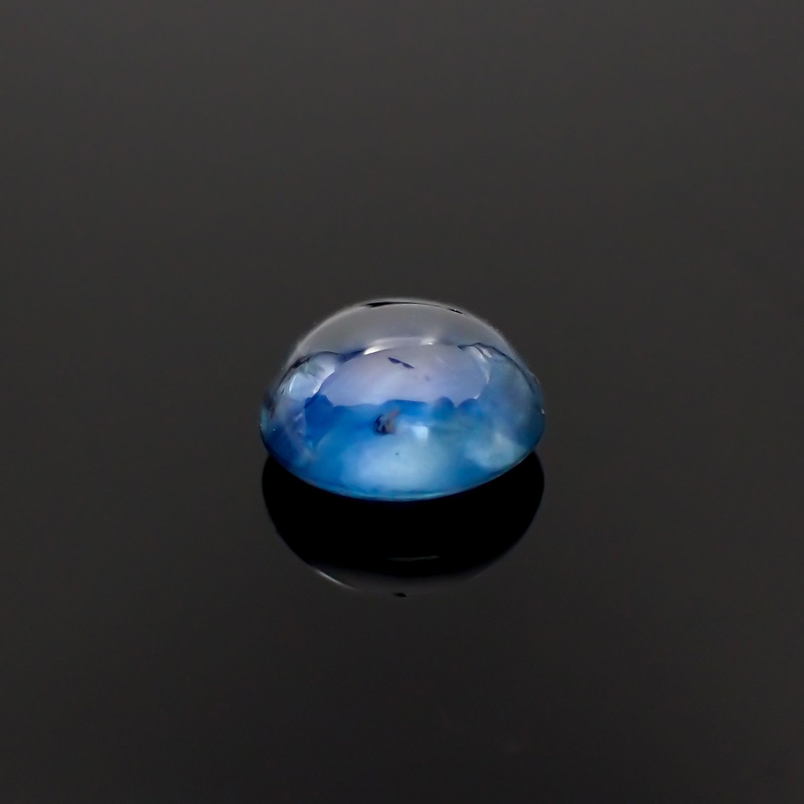 サファイア(宝石名ブルー・サファイア)スリランカ/マダガスカル産 1.06ct 識別済[230923439]5.9x5.9mm前後