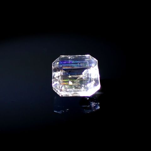 レインボースキャポライト ブラジル産 0.97ct[230220612]6x5.9mm前後