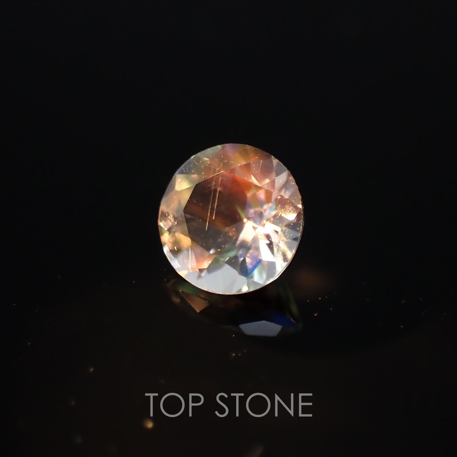 レインボームーンストーン(アンデシンラブラドライト) マダガスカル産 ルース 0.33ct[210310261]4.5×4.5mm前後