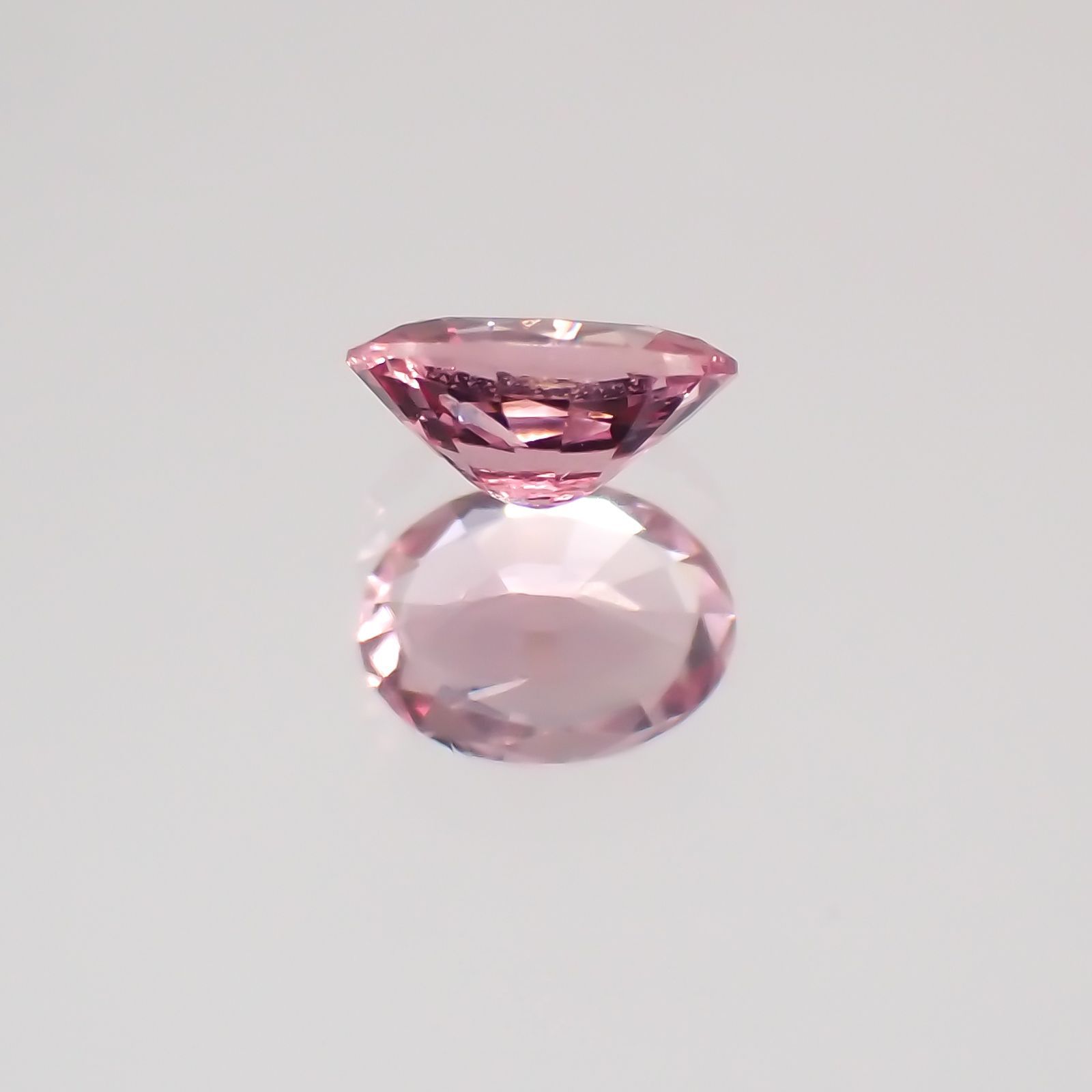 パパラチャサファイア   スリランカ産 0.174ct DGL鑑付[21019425]3.9×3mm前後