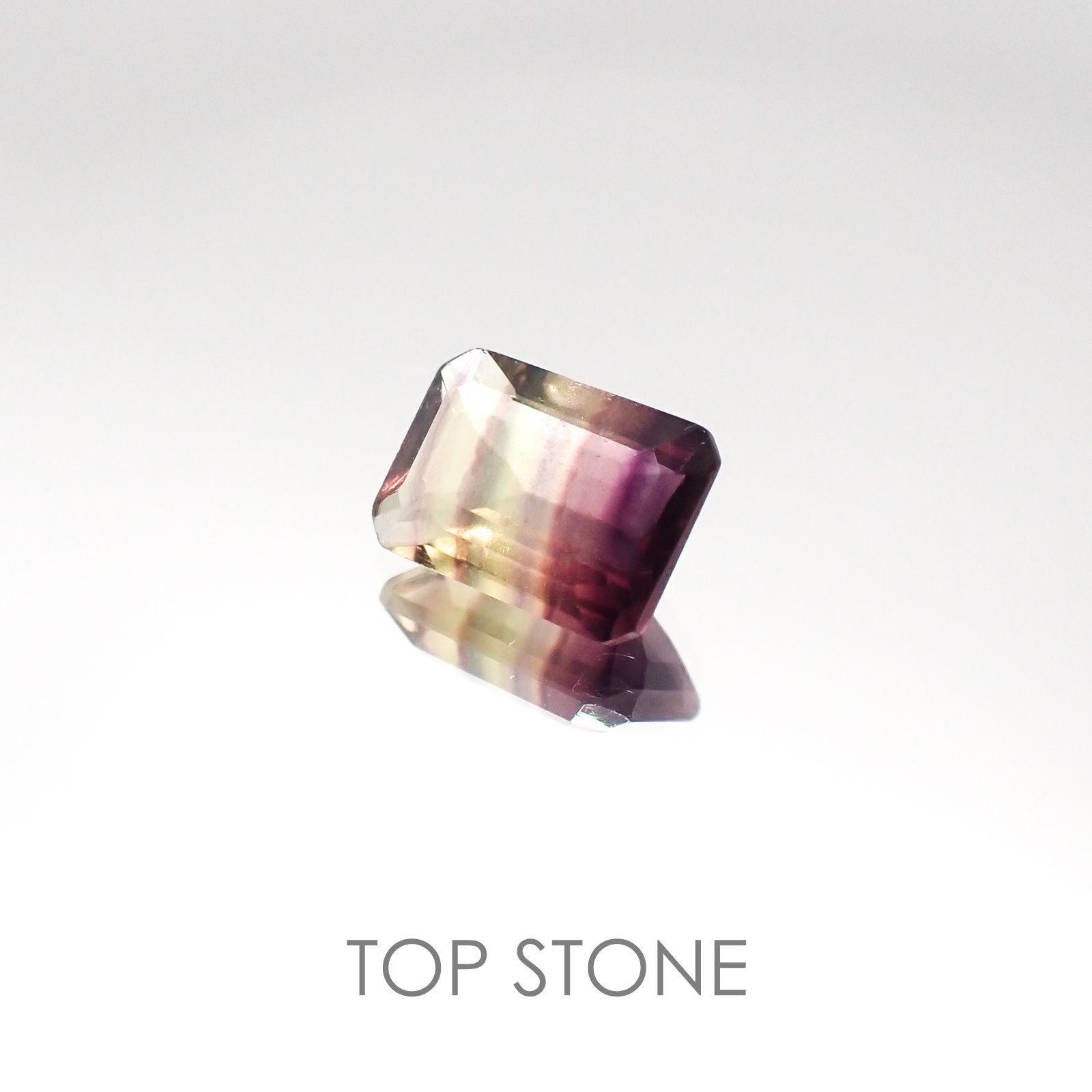 バイカラーフローライト ブラジル産 ルース 1.65ct[20095586]8.1×5.9mm前後
