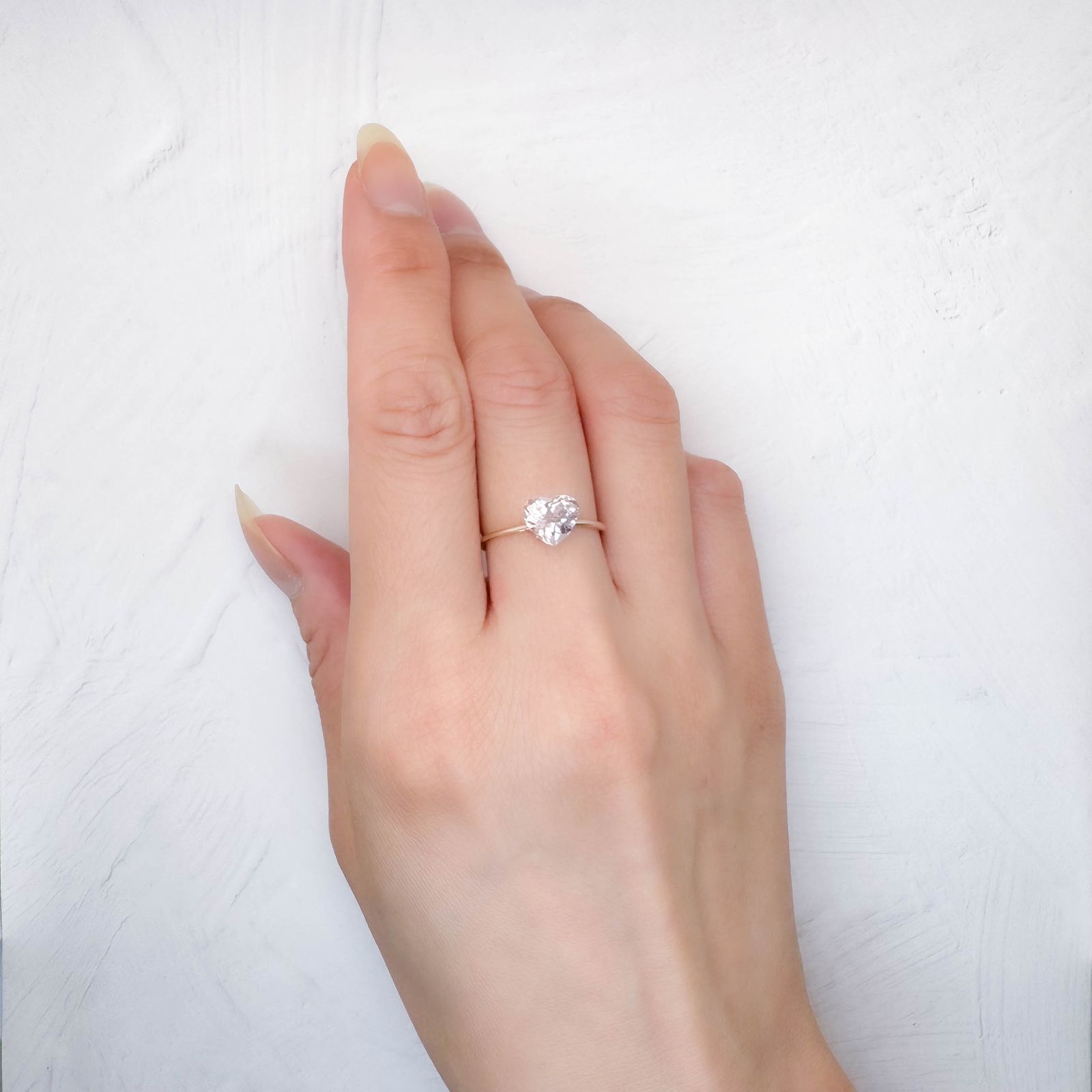 モルガナイト ブラジル産 1.15ct [250730878]6.7x7.6mm前後