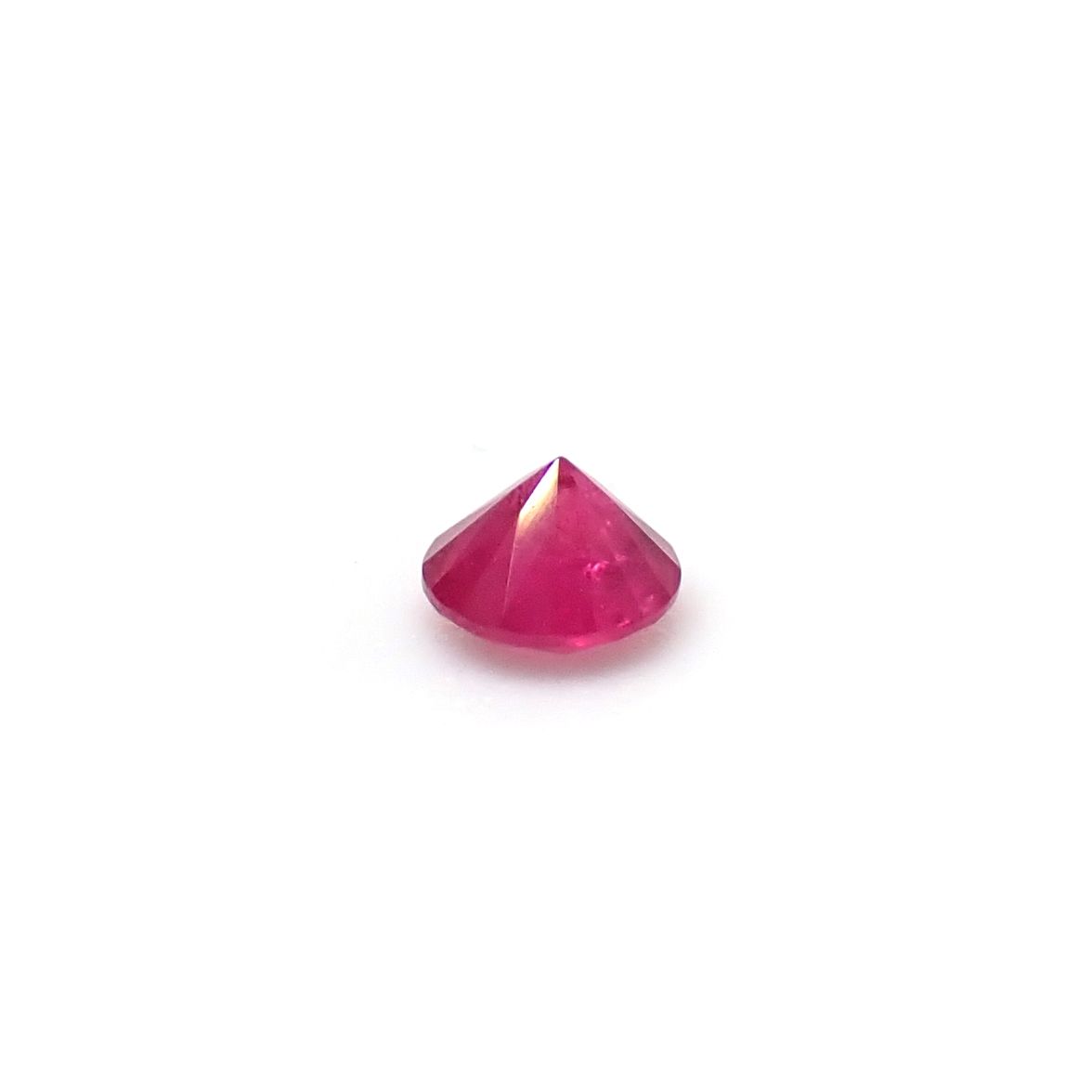 ルビー グリーンランド産 0.15ct / 3x3mm前後 [261033224]