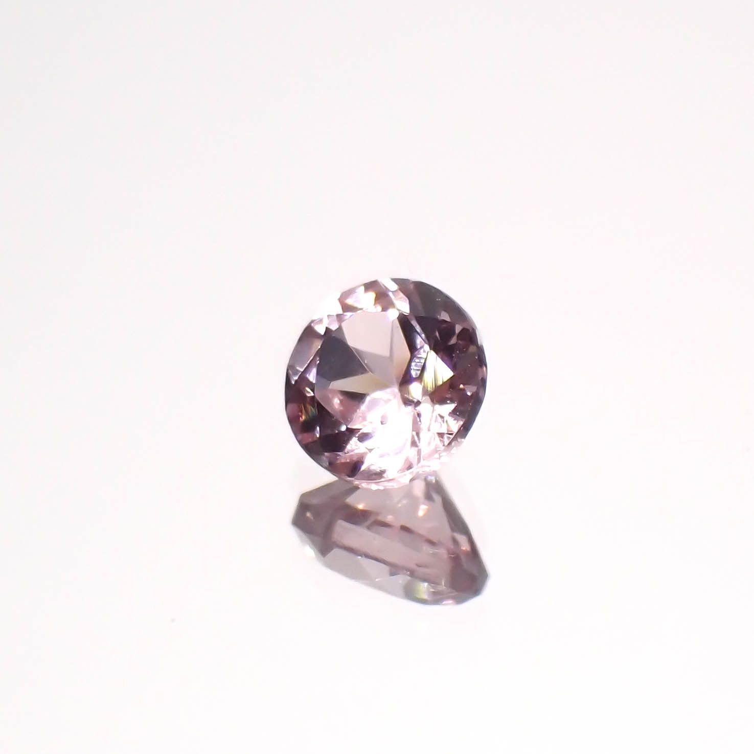 ドラゴンガーネット タンザニア産 0.50ct[230722956]4.5x4.5mm前後