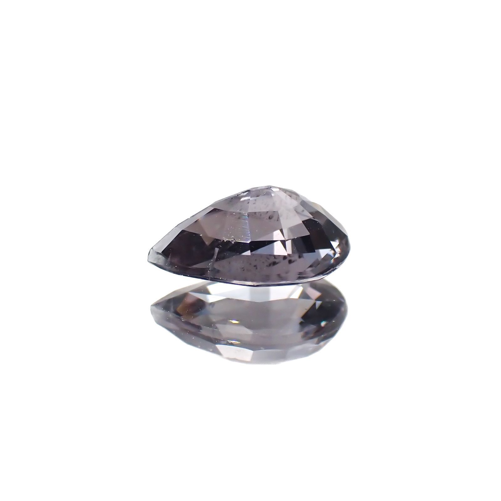 ベキリーブルーガーネット（カラーチェンジガーネット アレキタイプ）(宝石名ガーネット)マダガスカル・ベキリー産 1.19ct 識別済[221018900]8.1x5.2mm前後