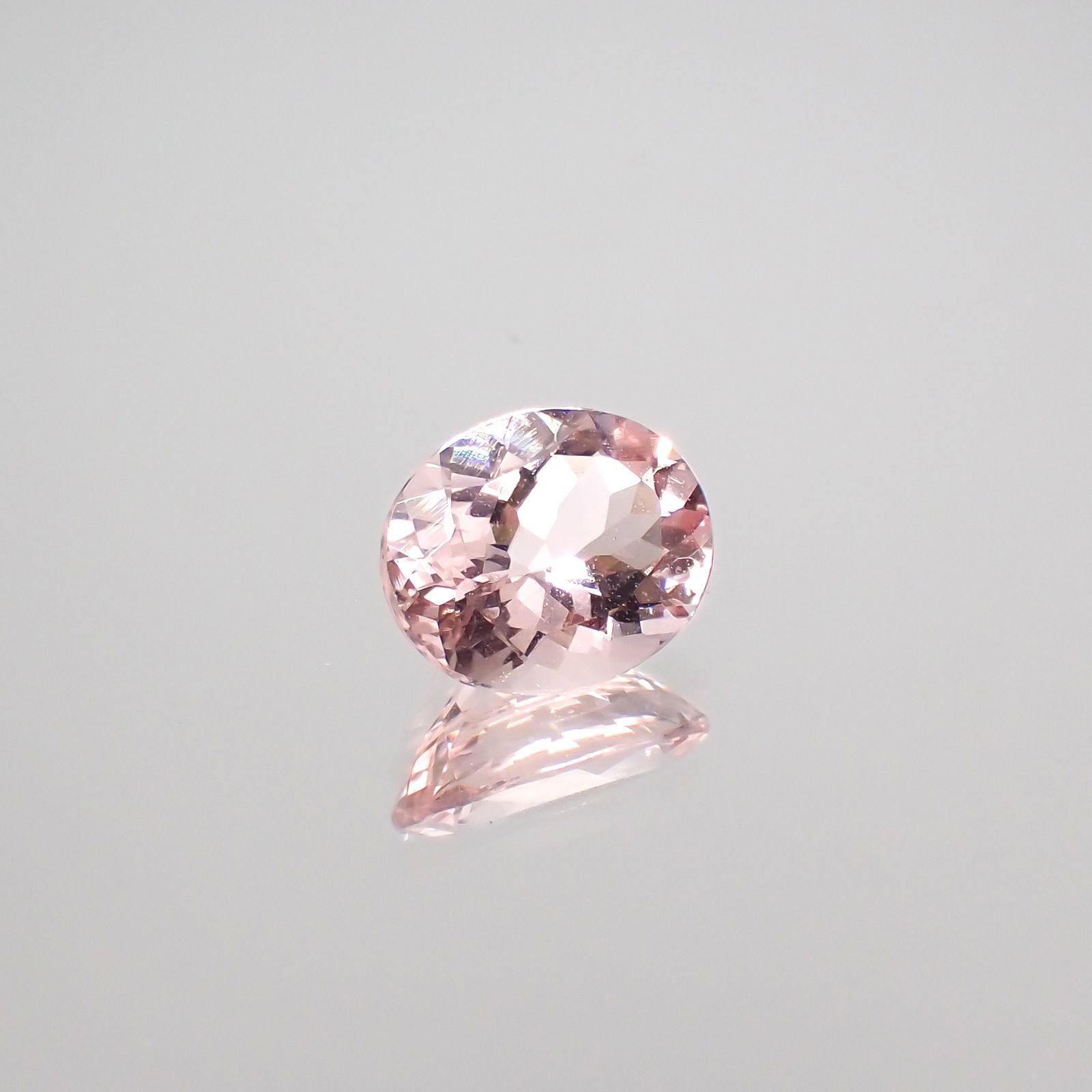 モルガナイト ブラジル/モザンビーク産 2.18ct[231224876]10.1x8.1mm前後