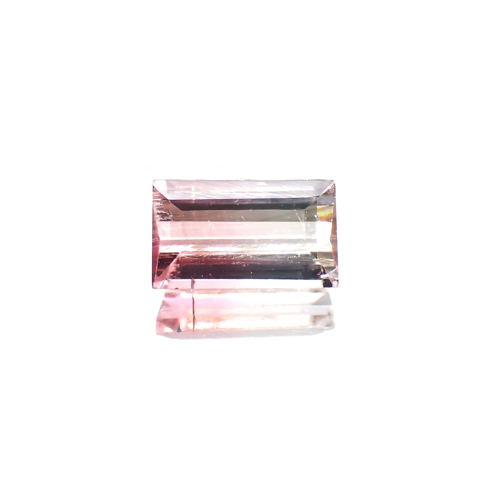 バイカラートルマリン(宝石名バイカラー・トルマリン)ブラジル産 1.241ct ソ付(彩珠)[230622373]7.8x4.6mm前後