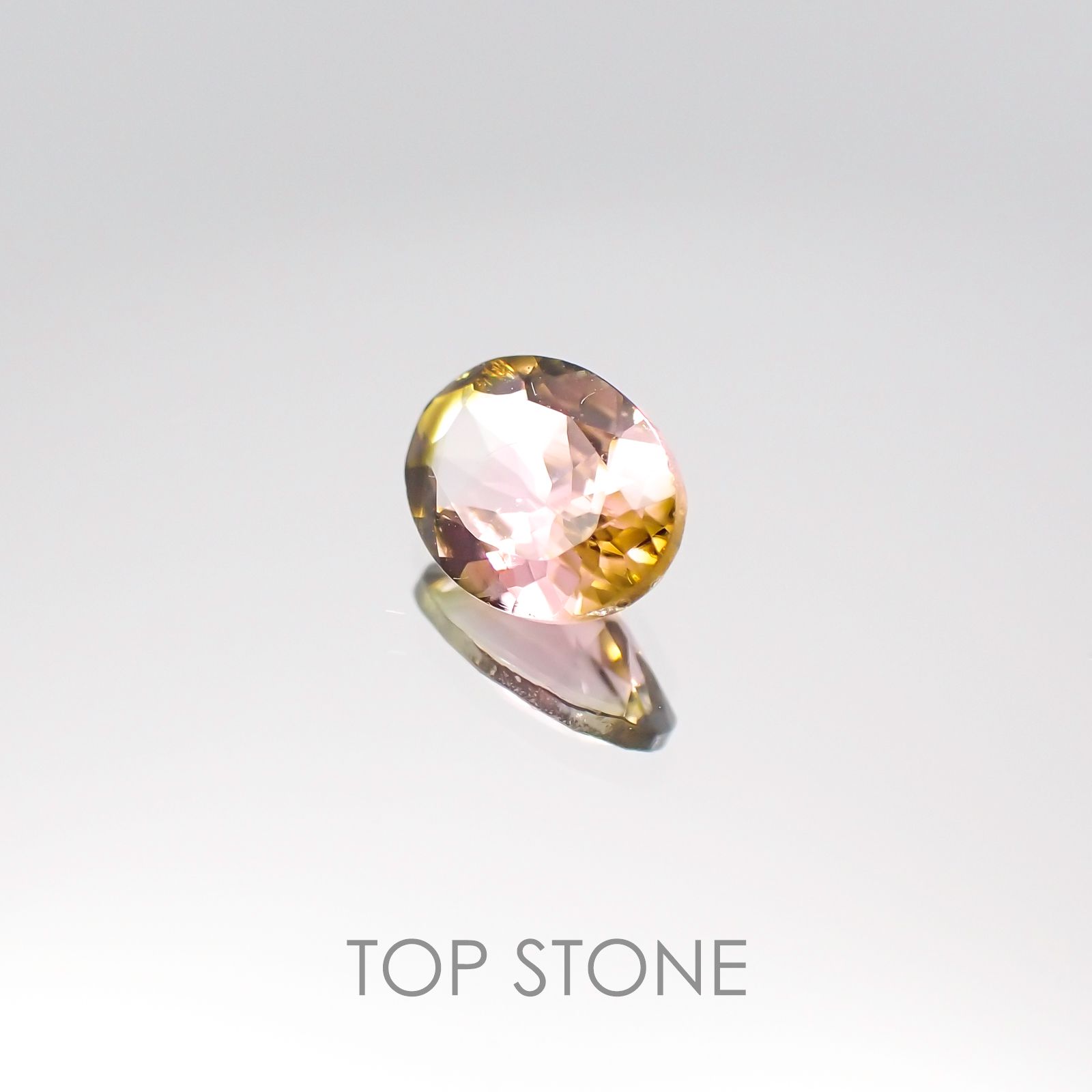 バイカラートルマリン ブラジル産 ルース 0.67ct[20106803]6.8×5mm前後