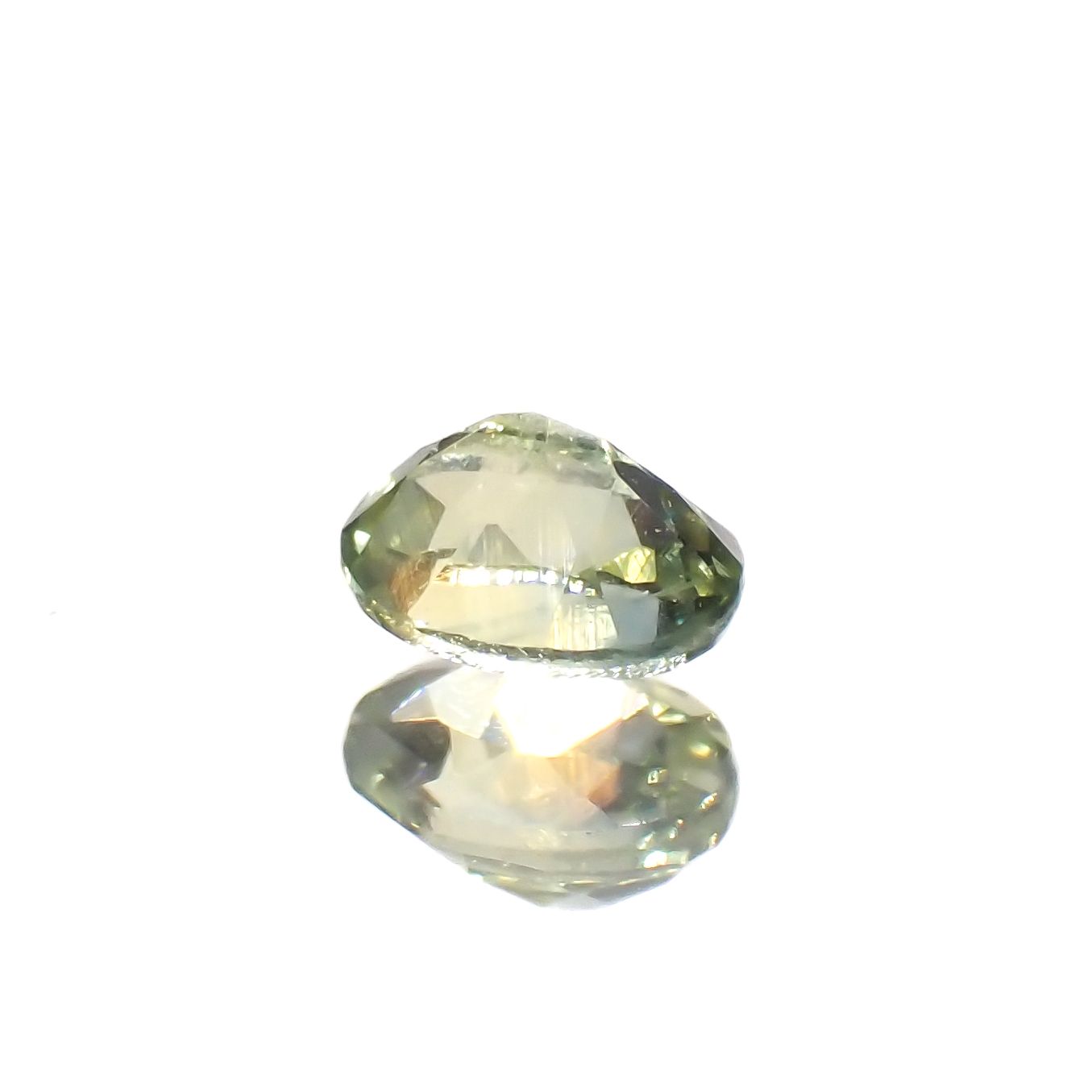 モンタナサファイア(宝石名サファイア)アメリカ・モンタナ州産 0.25ct 識別済[230622429]4x3.1mm前後