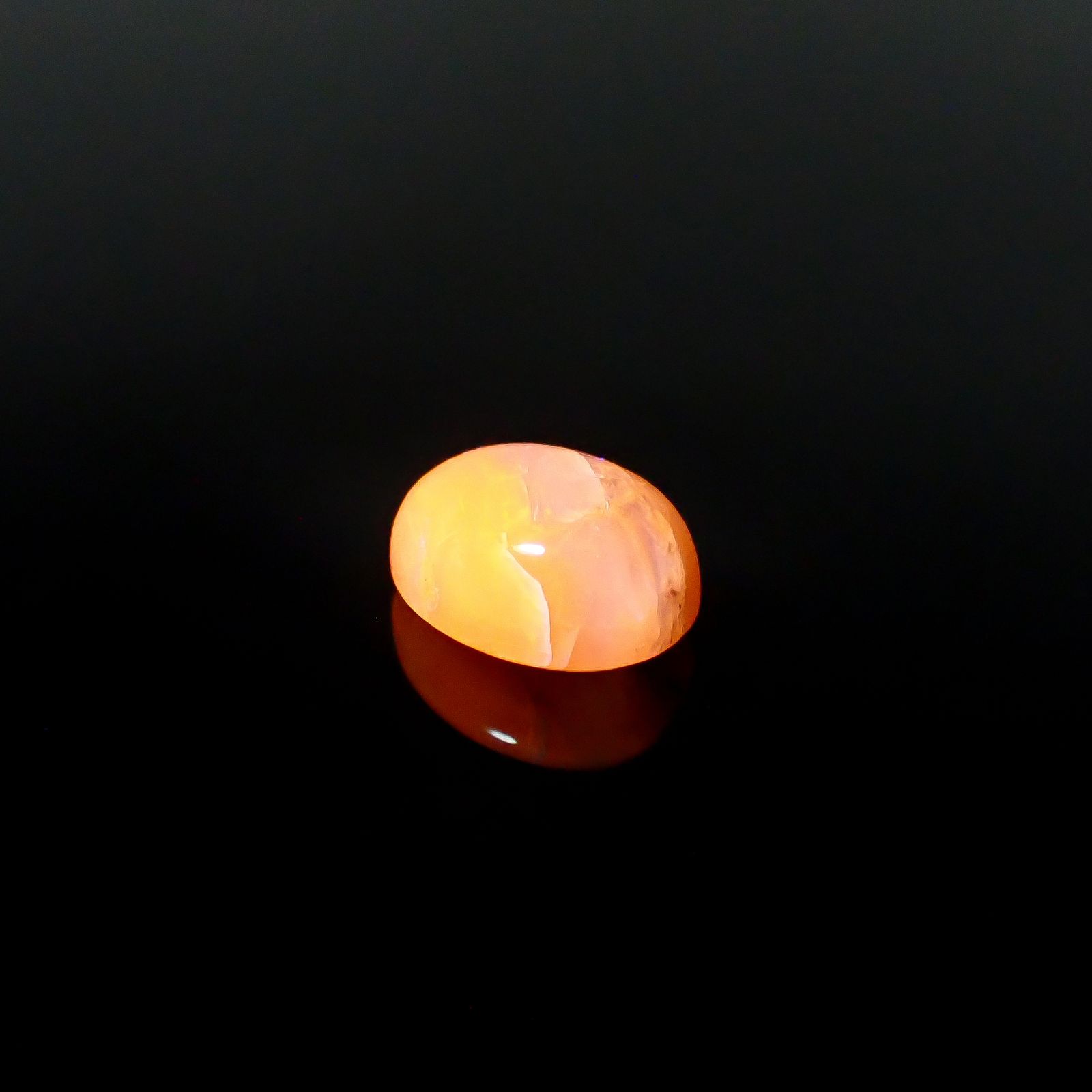 北海道オパール 北海道河東郡鹿追町然別産 2.62ct [250530401]10.4x8mm前後