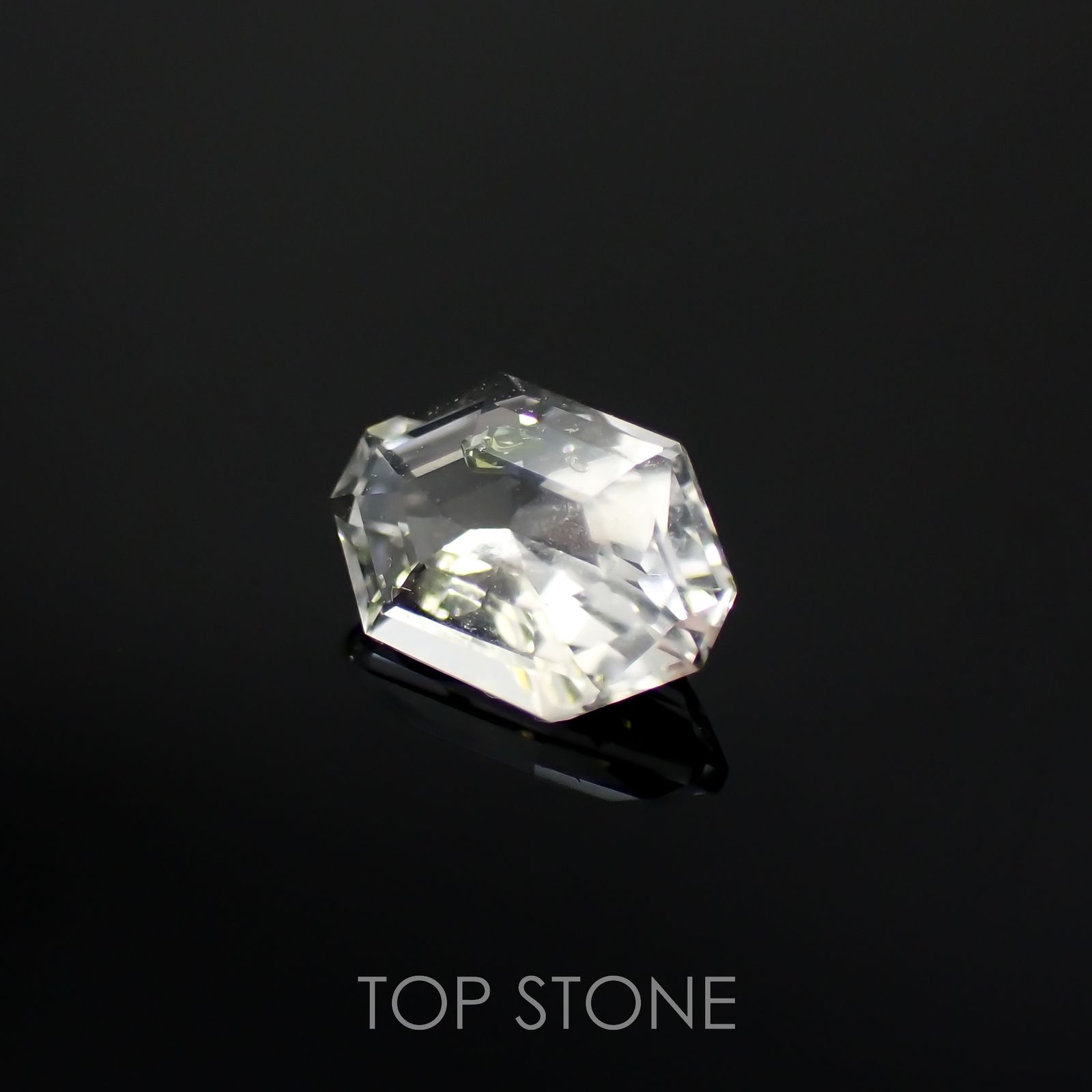 ◇カスタムカット◇オイルインクォーツ パキスタン産 0.64ct[221018535]7x4.8mm前後