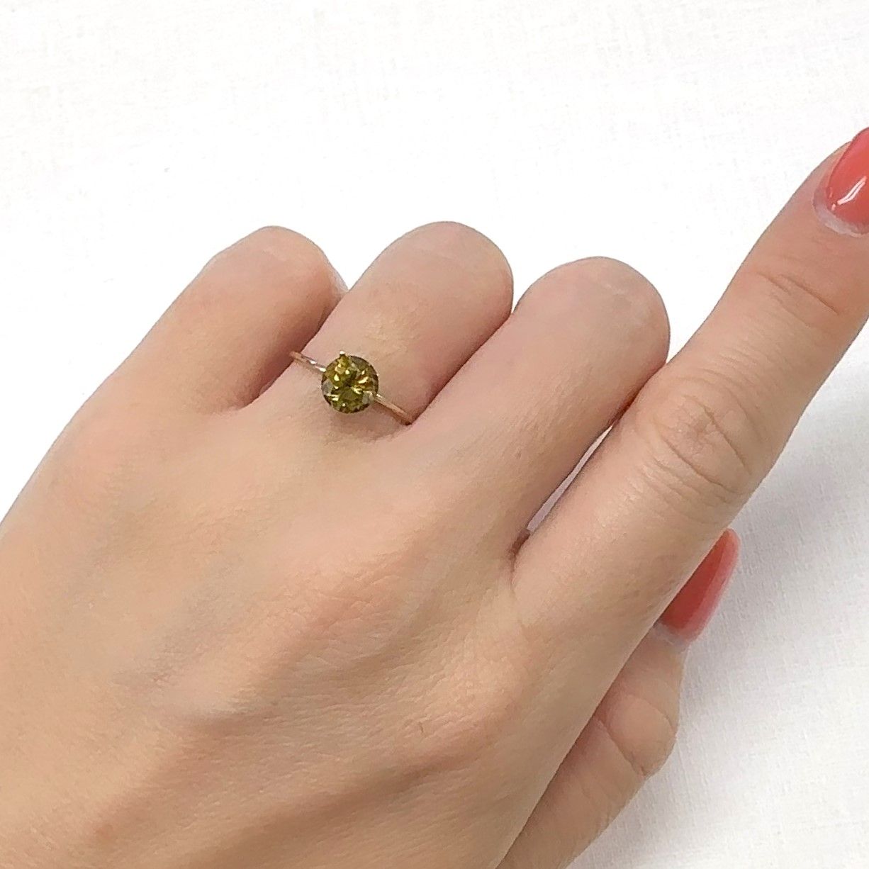 グロッシュラーアンドラダイトガーネット(宝石名グロッシュラー/アンドラダイト・ガーネット)ナミビア産 1.36ct 識別済[220114307]6.4x6.4mm前後