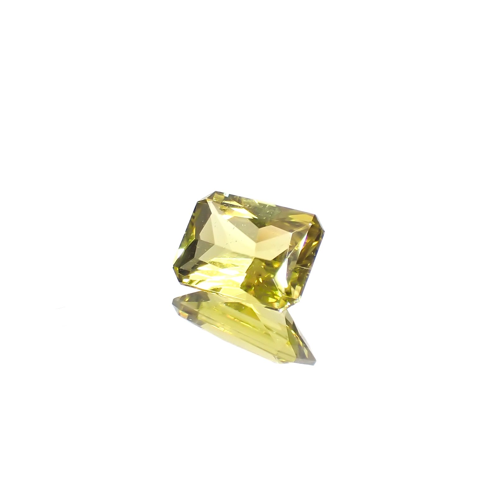 カナリートルマリン ザンビア・カナリー鉱山産 0.81ct[240527563]6.9x4.8mm前後