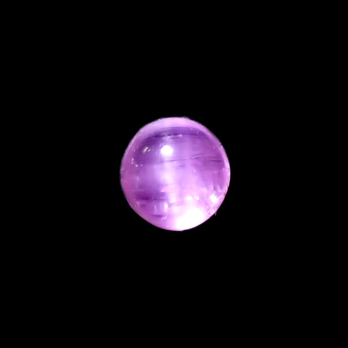 ペツォッタイトキャッツアイ(ラズベリル)(宝石名ペツォッタイト・キャッツアイ)マダガスカル産 0.357ct ソ付(彩珠)[220114352]3.8x3.7mm前後