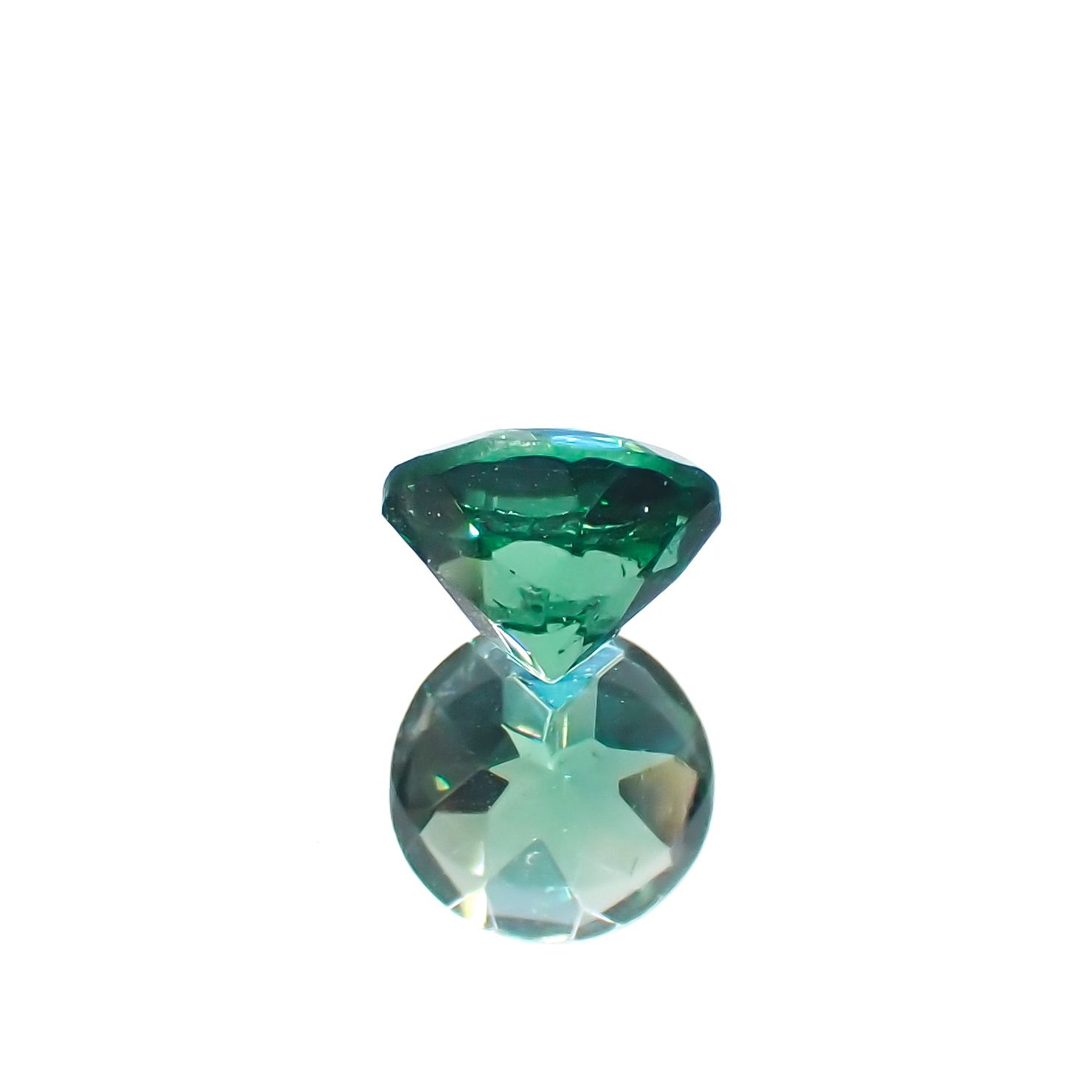 ノーブルモロキサイト マダガスカル産 0.60ct[230321366]5.1x5.1mm前後