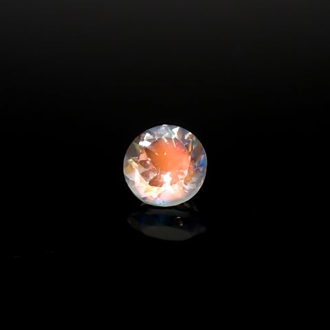 レインボームーンストーン マダガスカル産 1.14ct / 6.9x6.9mm前後 [260632383]