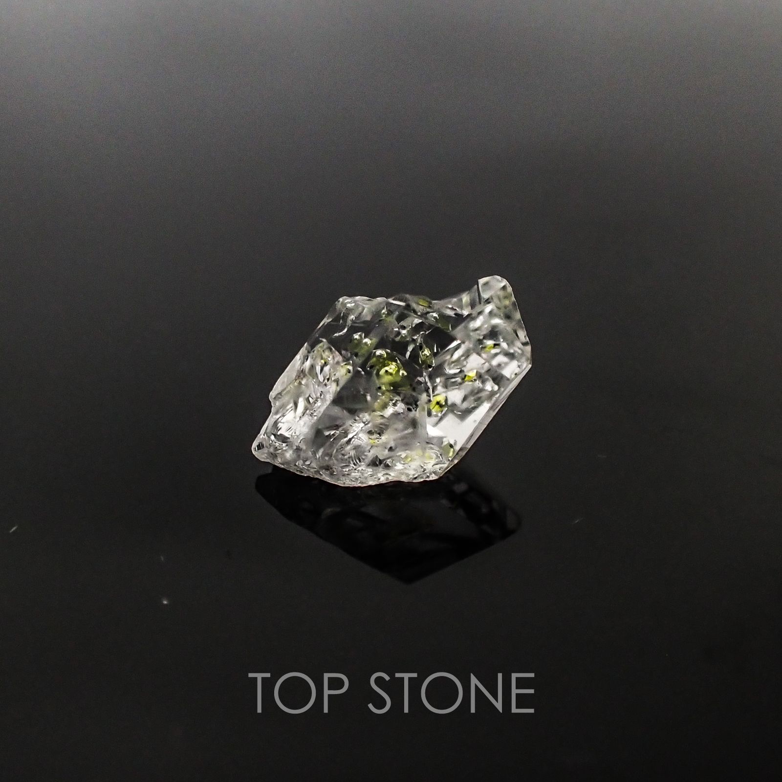 オイルインクォーツ パキスタン産 原石・結晶 3.11ct[20127544]12.5×8mm前後