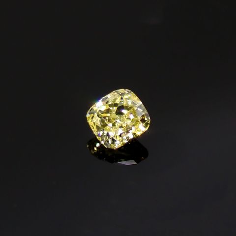 イエローダイヤモンド SI-VS(宝石名ダイアモンド) 0.082ct 識別済[220616390]2.4x2.3mm前後