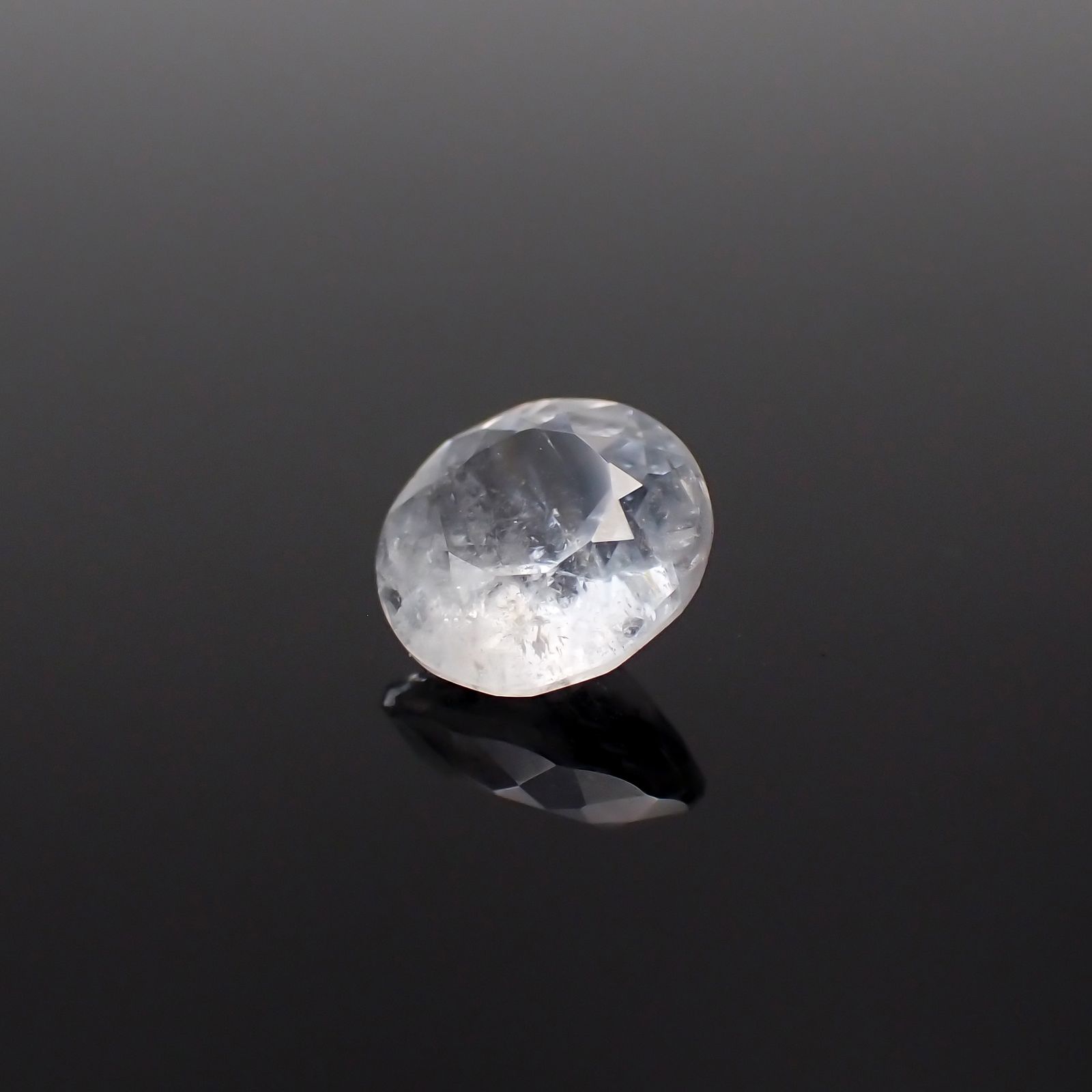 ユークレース(宝石名ユークレース)ブラジル産 1.043ct ソ付(彩珠)[231124257]6.8x6.7mm前後