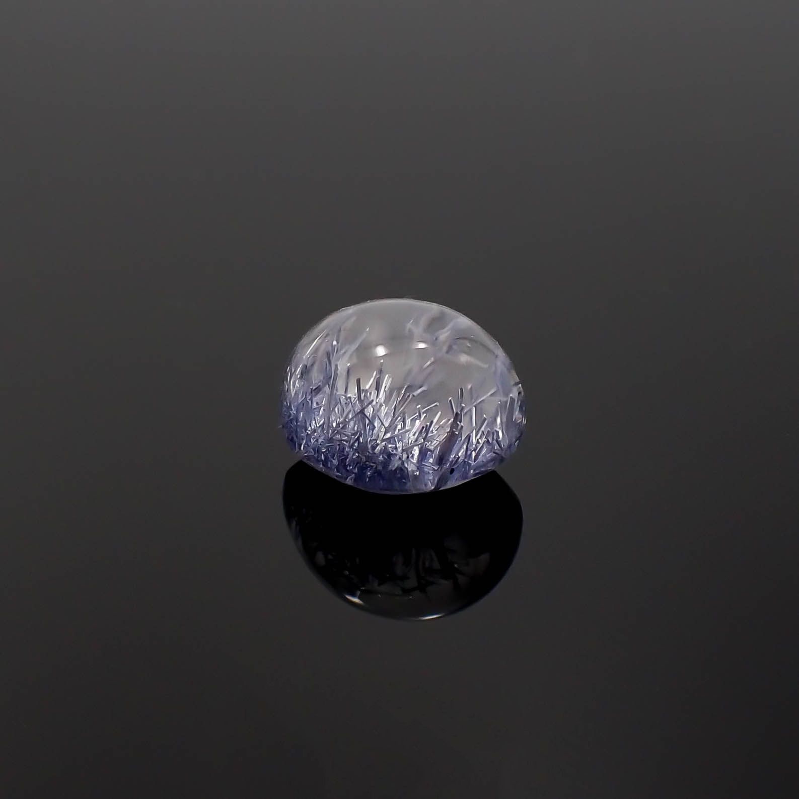 デュモルチェライトインクォーツ ブラジル産 3.47ct / 9.4x7.8mm前後 [230320881]