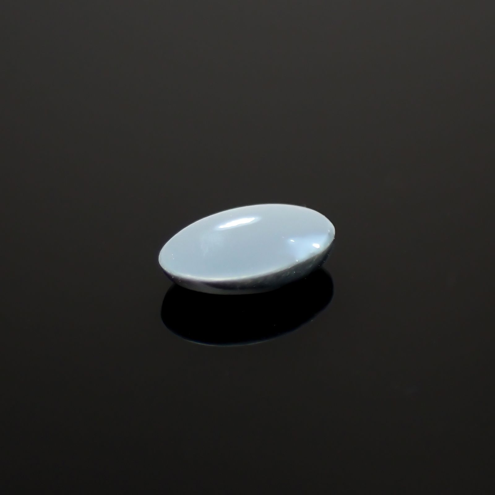 ブラックオパール(宝石名ブラック・オパール)オーストラリア産 0.29ct 識別済[231023697]6.6x4.7mm前後