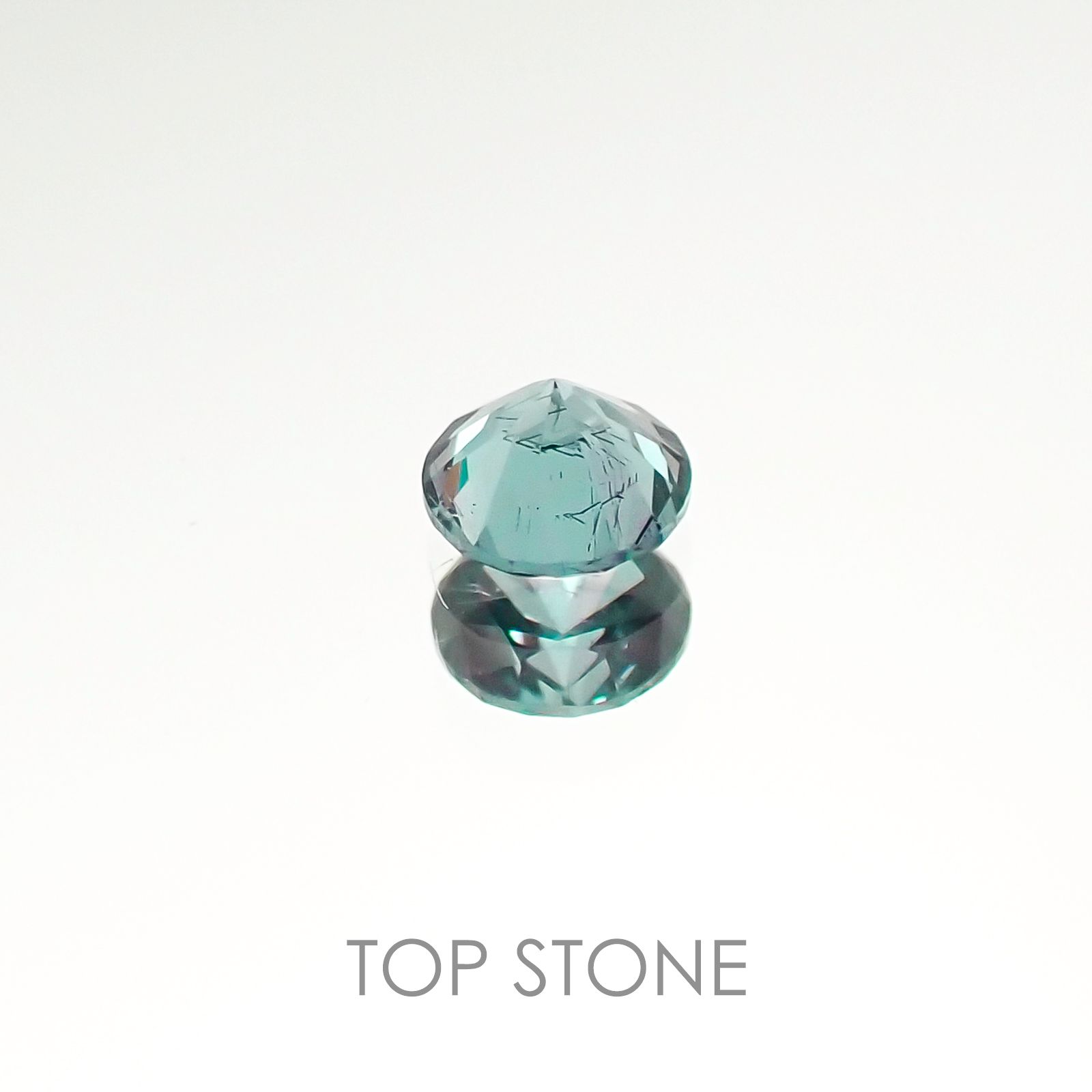 カラーチェンジガーネット(アレキタイプ) マダガスカル・ベキリー産 ルース 0.176ct[20106625]3.3×3.3mm前後