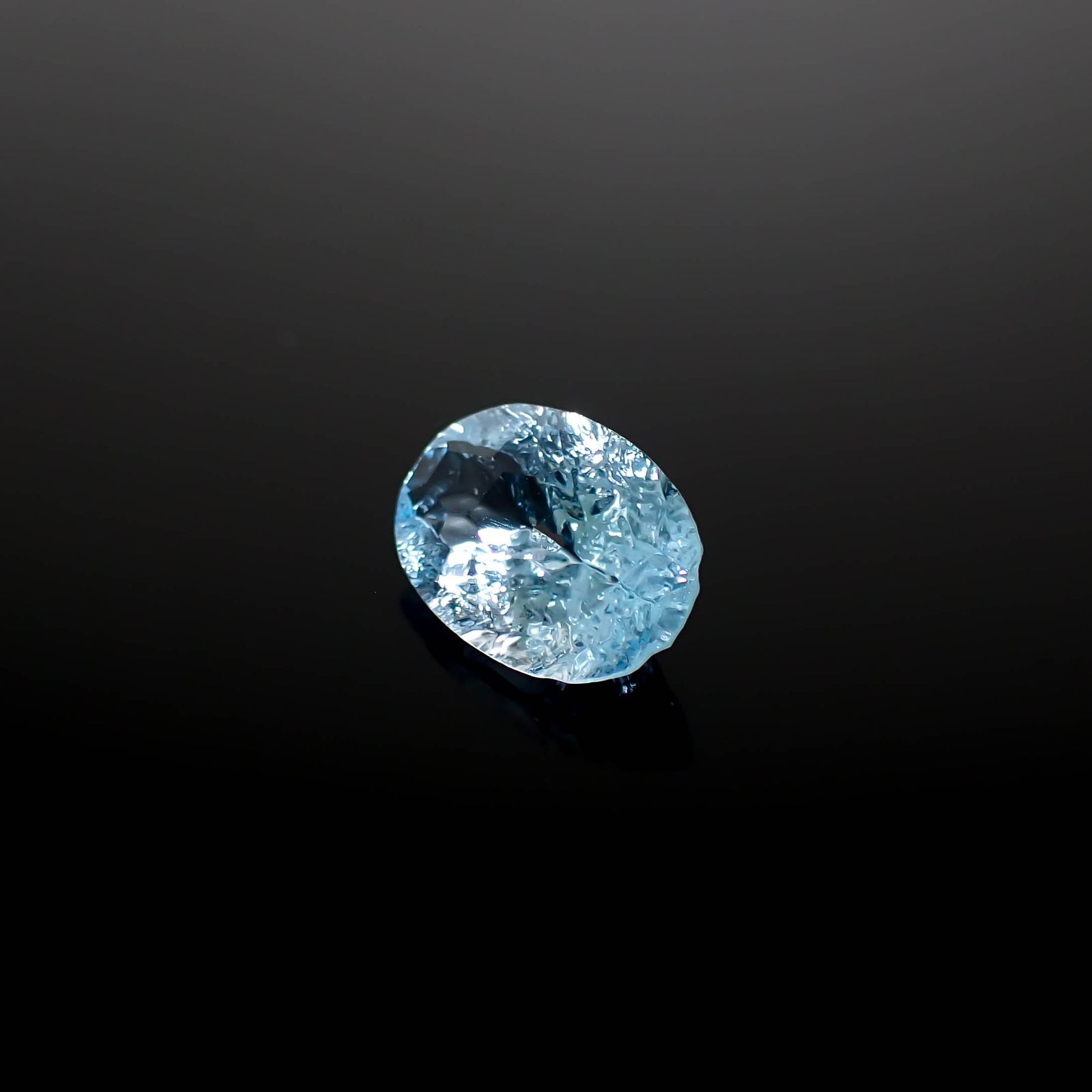 ◇カスタムカット◇ブルートパーズ ブラジル産 3.67ct [241029250]12.1x8.1mm前後