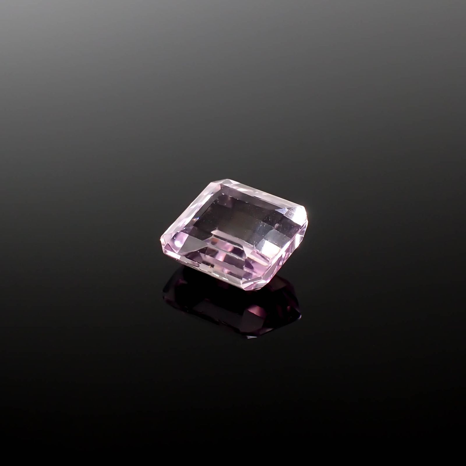 クンツァイト アフガニスタン産 3.37ct[231225140]8.6x8mm前後