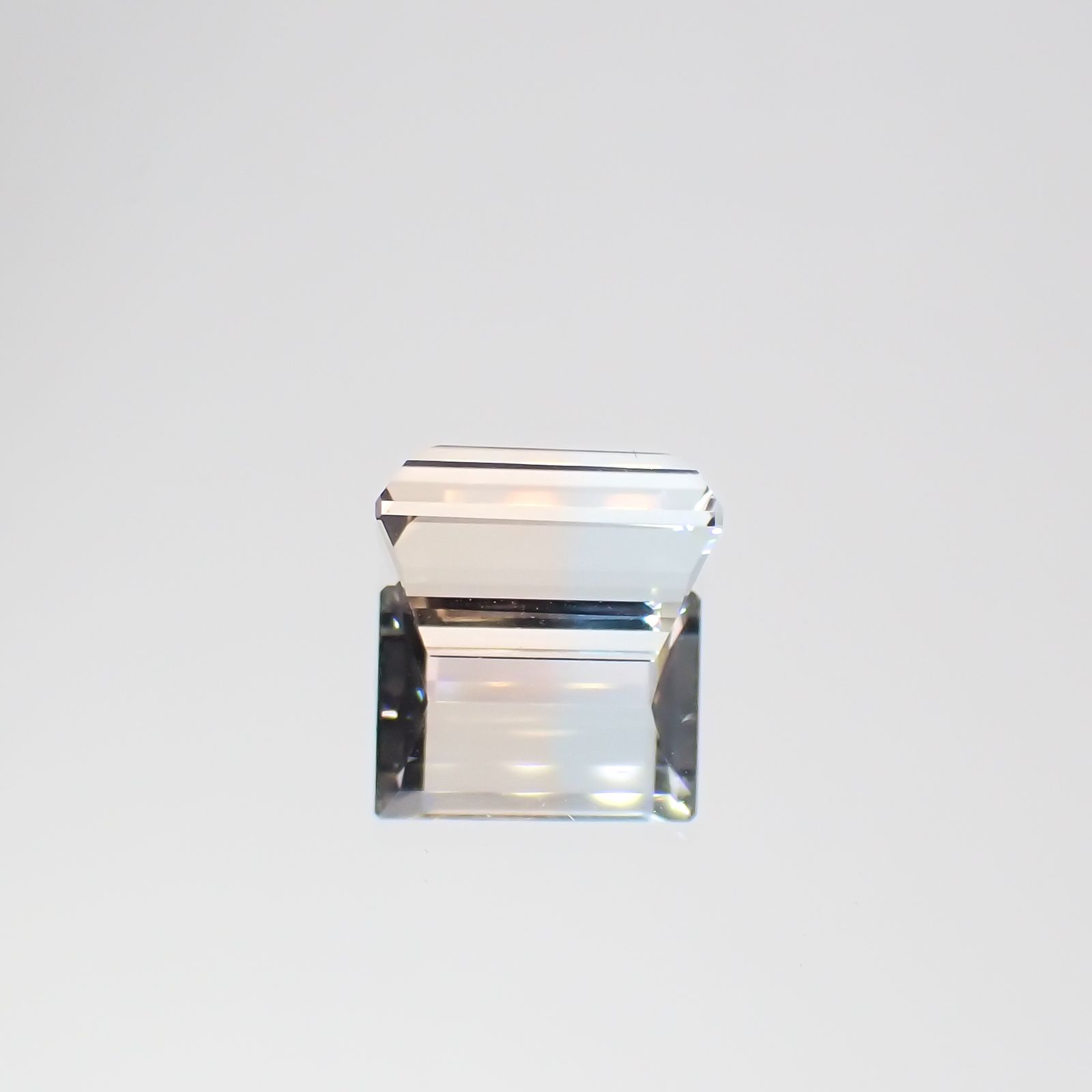 バイカラートパーズ ウクライナ産 4.41ct[231224893]9.7x7mm前後