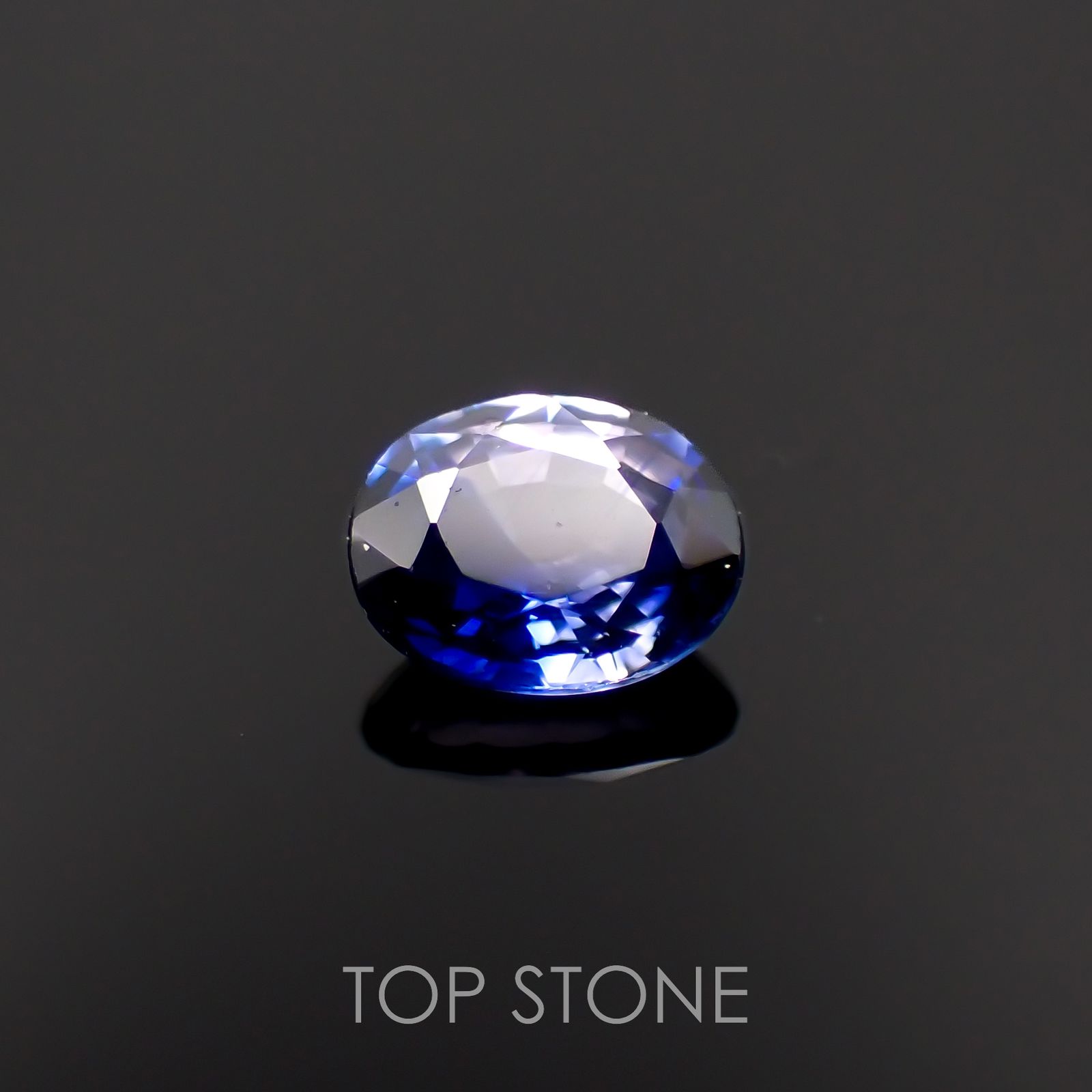 バイカラーサファイア(宝石名サファイア)マダガスカル/タンザニア産 0.31ct 識別済[230320905]4.5x3.5mm前後